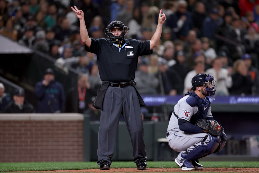 WATCH: Ump Checks Cleveland Pitcher Karinchak's Hair for Sticky Stuff -  Fastball