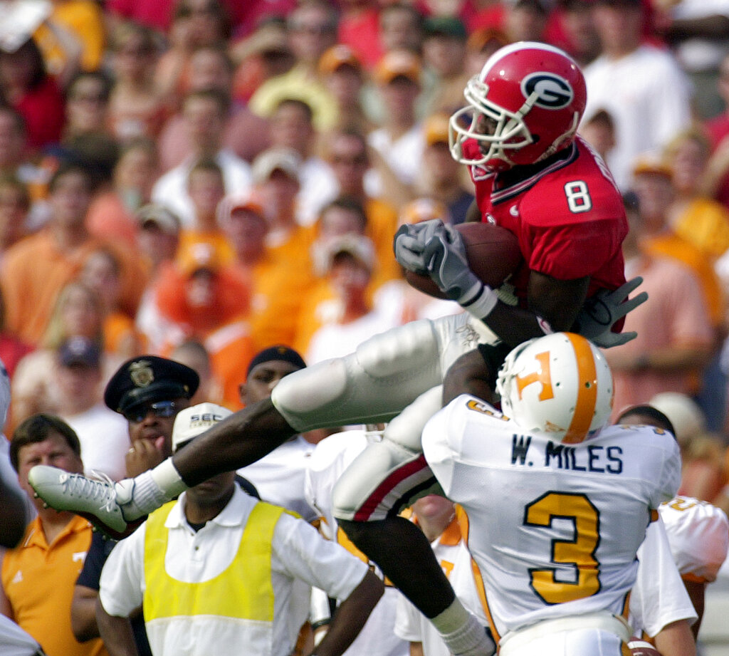 AJ Brown and DeVonta Smith have Combined for 1,090 yards and 8 TDs