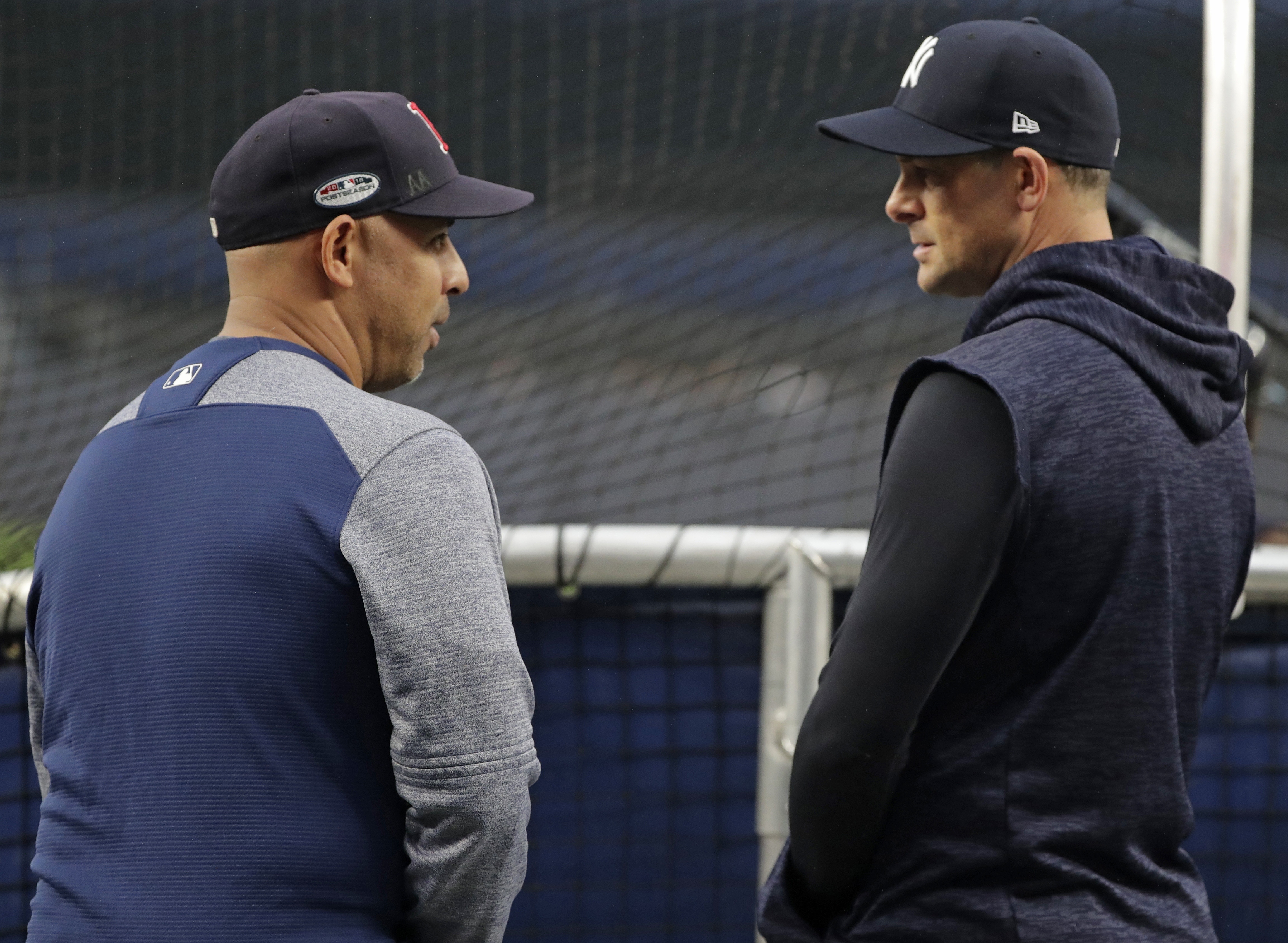 Aaron Boone to receive pacemaker: Red Sox's Alex Cora extends