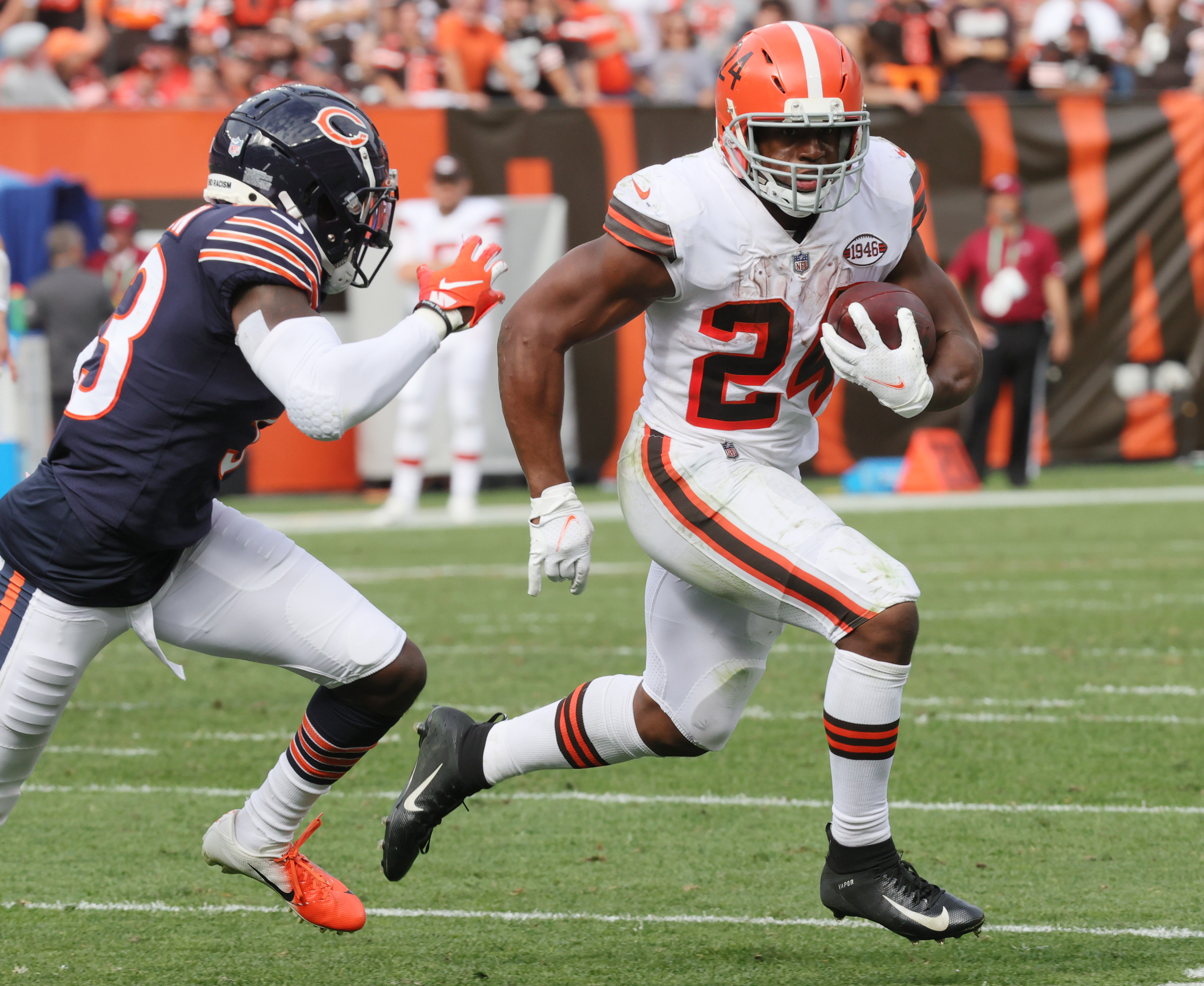 Nick Chubb Kareem Hunt 1000 yards Browns Ravens Monday Night Football