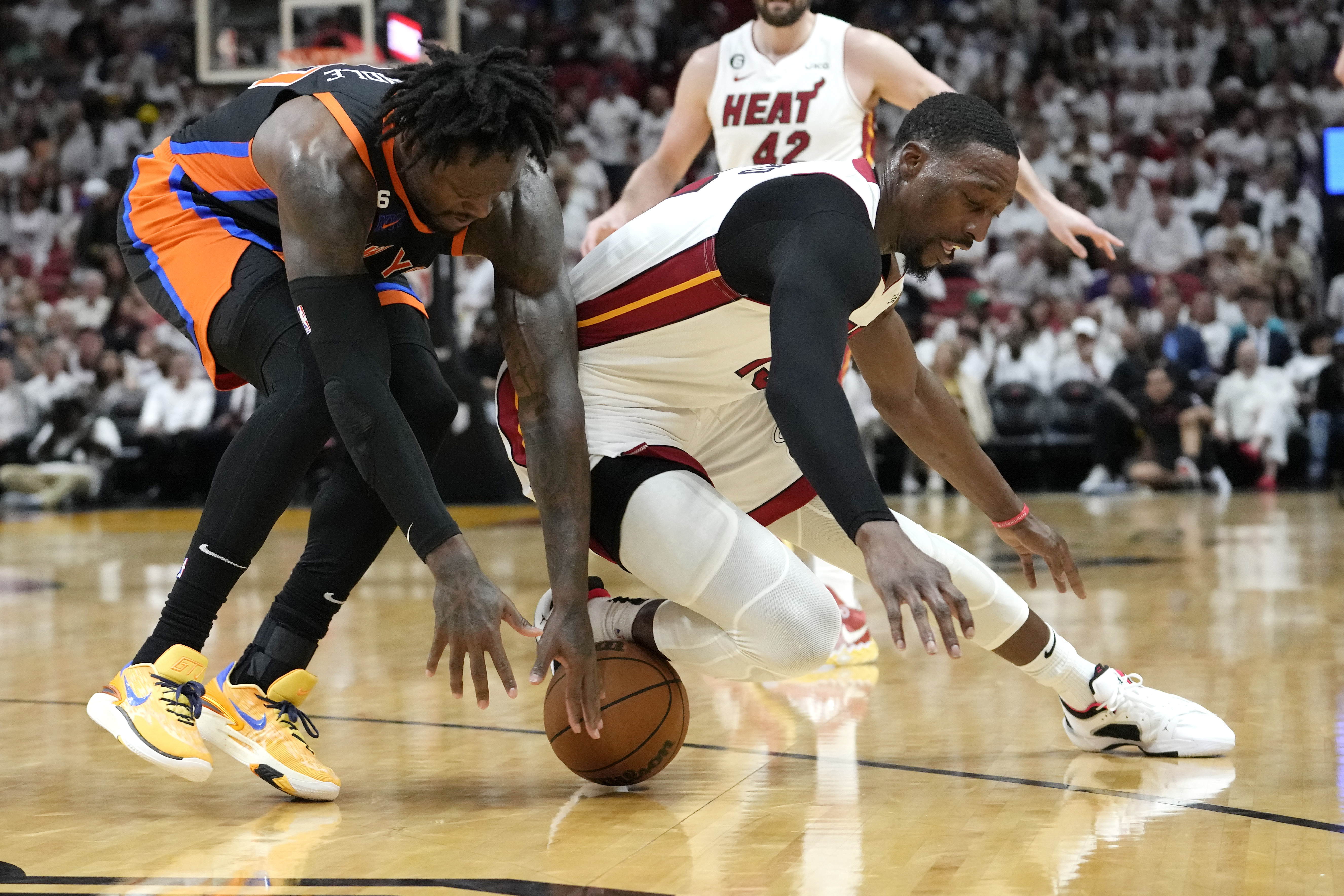 What channel is Knicks vs. Heat Game 6 on tonight? Time, live