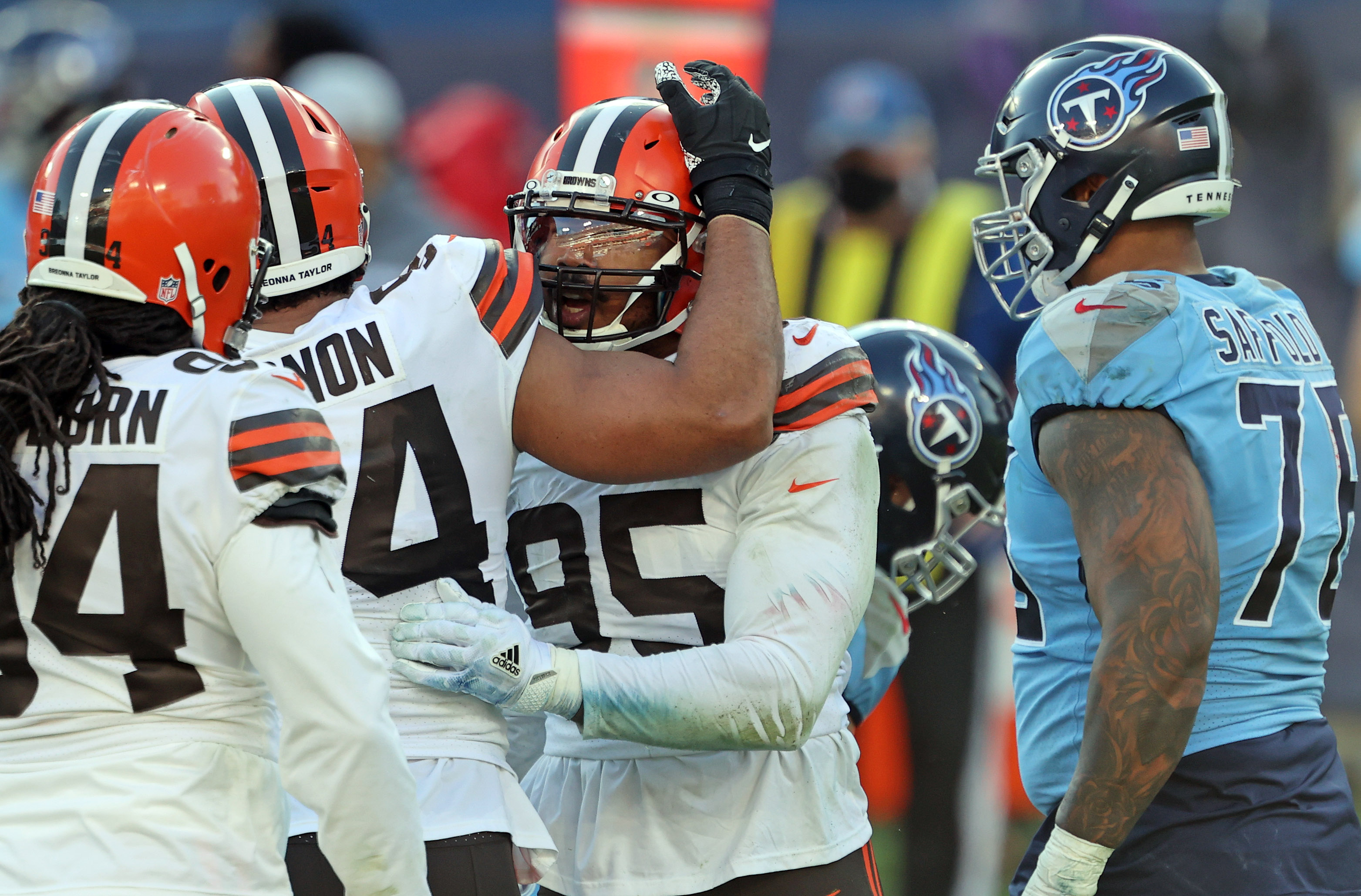 Browns' Myles Garrett reinstated by NFL after 6-game ban for helmet-swinging  incident