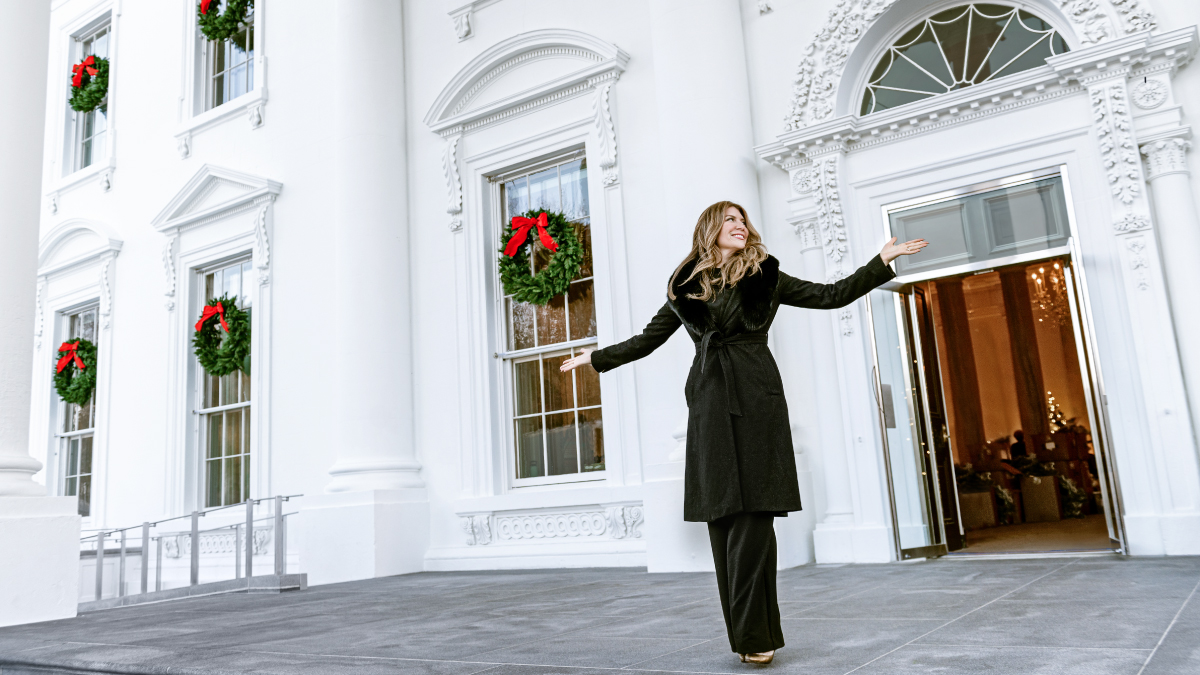 Dish On Demand White House Christmas 2022 How To Watch Genevieve Gorder Host 'White House Christmas 2021' On Hgtv  With Or Without Cable - Masslive.com