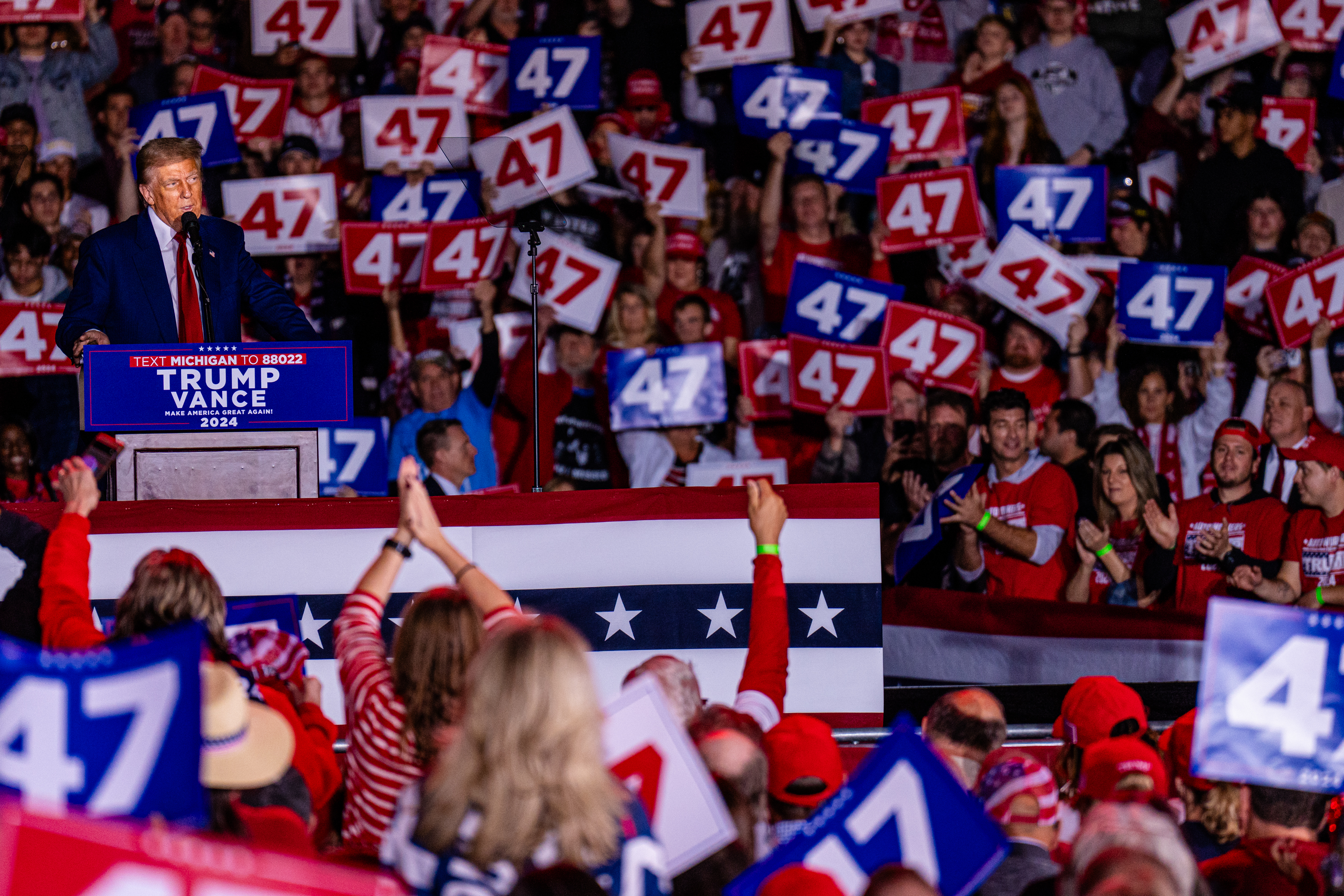 Trump campaigns in Novi - mlive.com