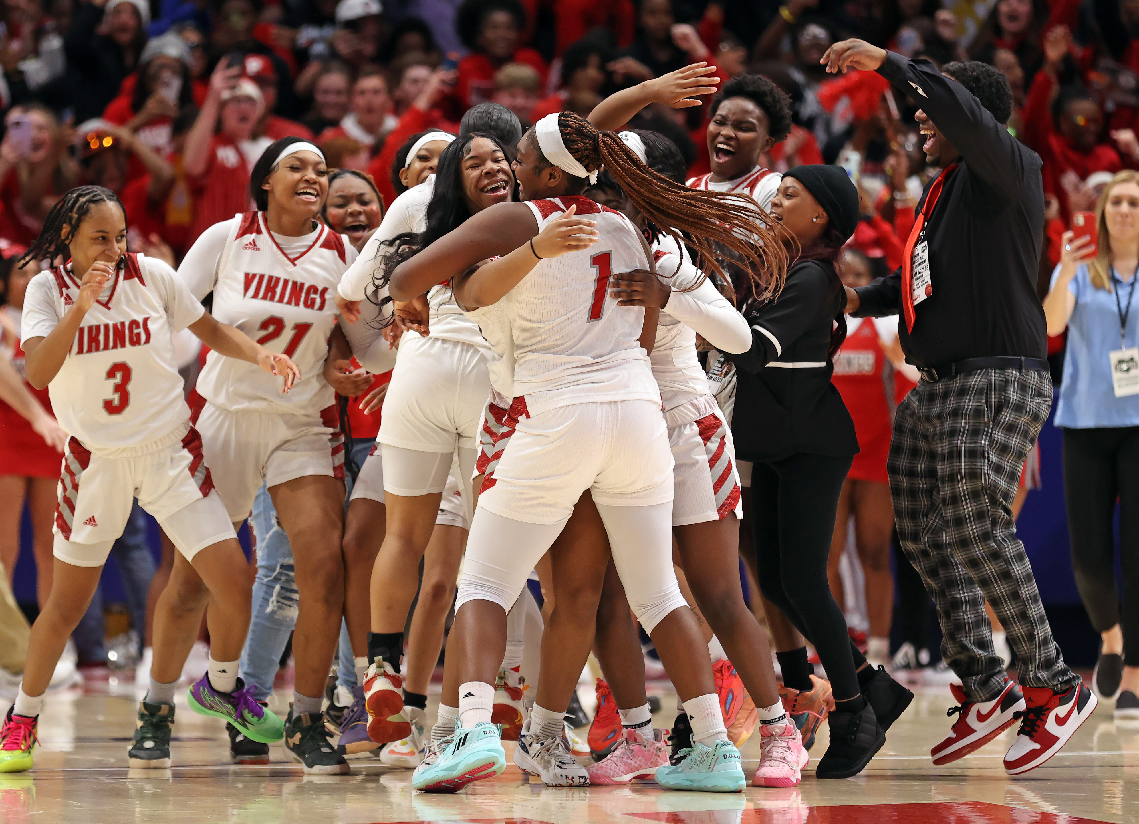 OHSAA div. I girls state basketball championship: Olmsted Falls vs ...