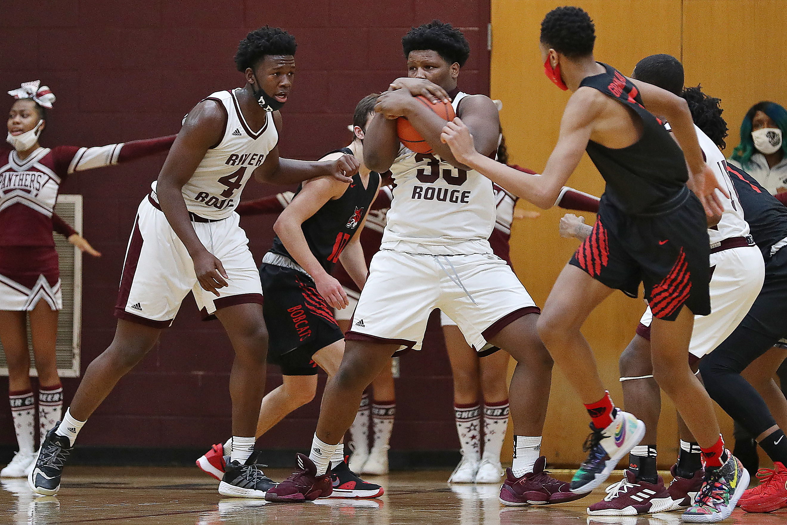 MHSAA basketball Grand Blanc at River Rouge March 5, 2021