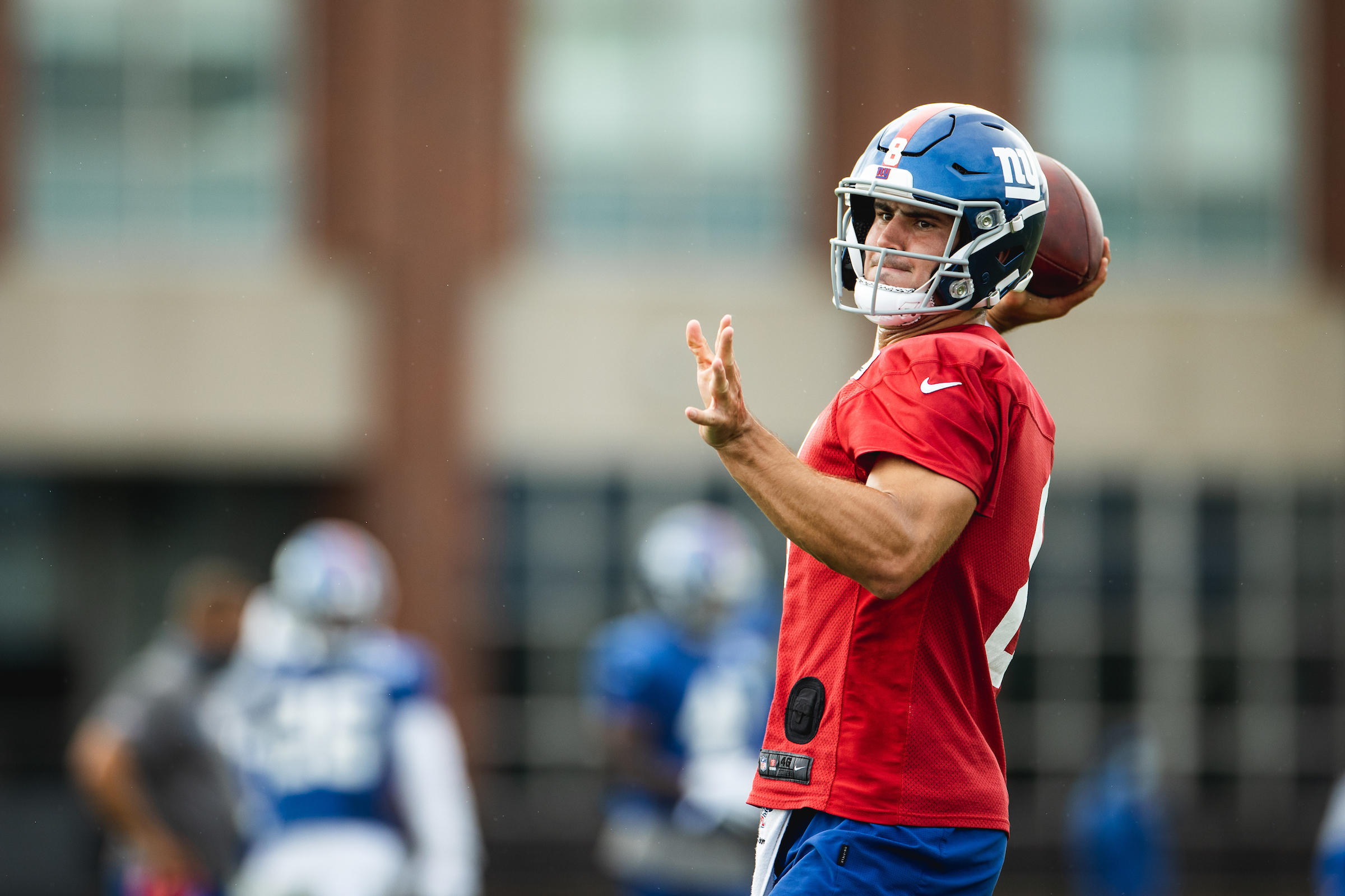 Osi Umenyiora thinks New York Giants should re-sign Daniel Jones