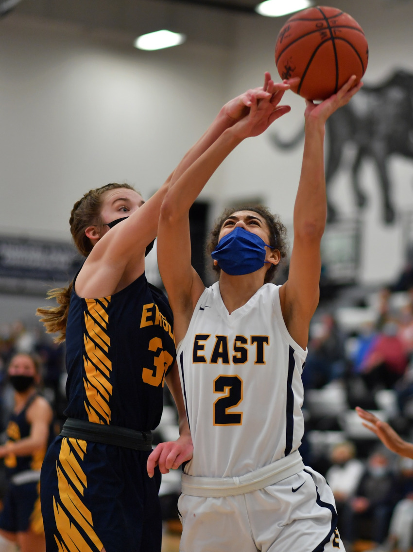 Hudsonville beats East Grand Rapids in Division 1 regional finals