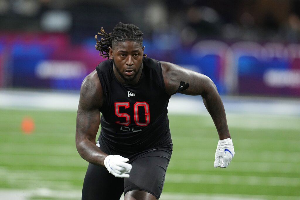 Browns select DE Alex Wright with No. 78 pick in 2022 NFL Draft