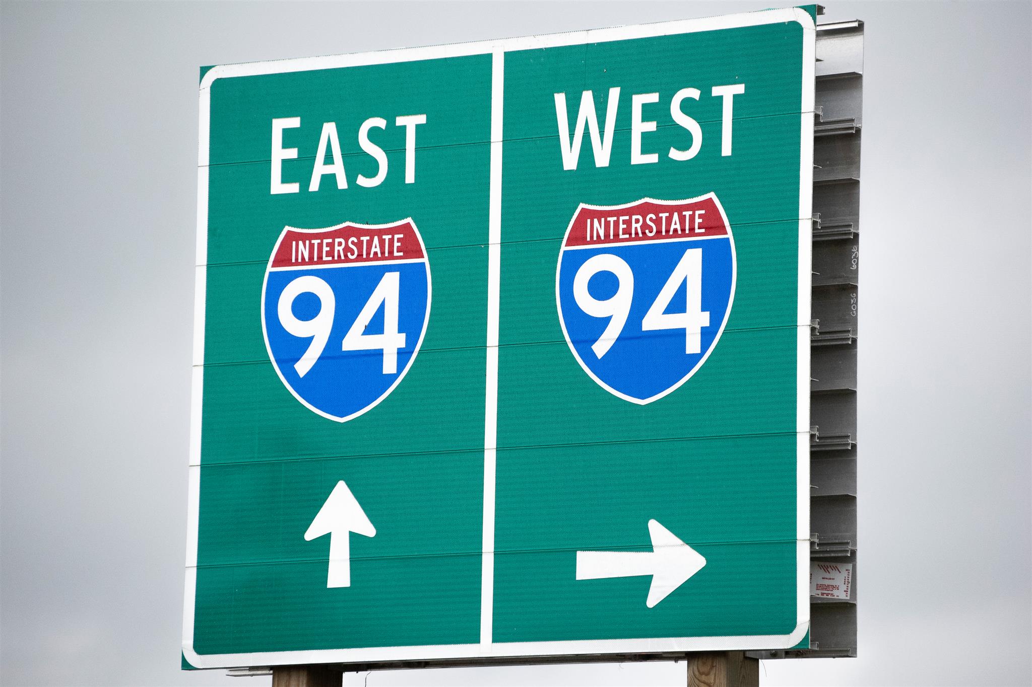 New I-94 dynamic message signs will alert drivers to dangerous