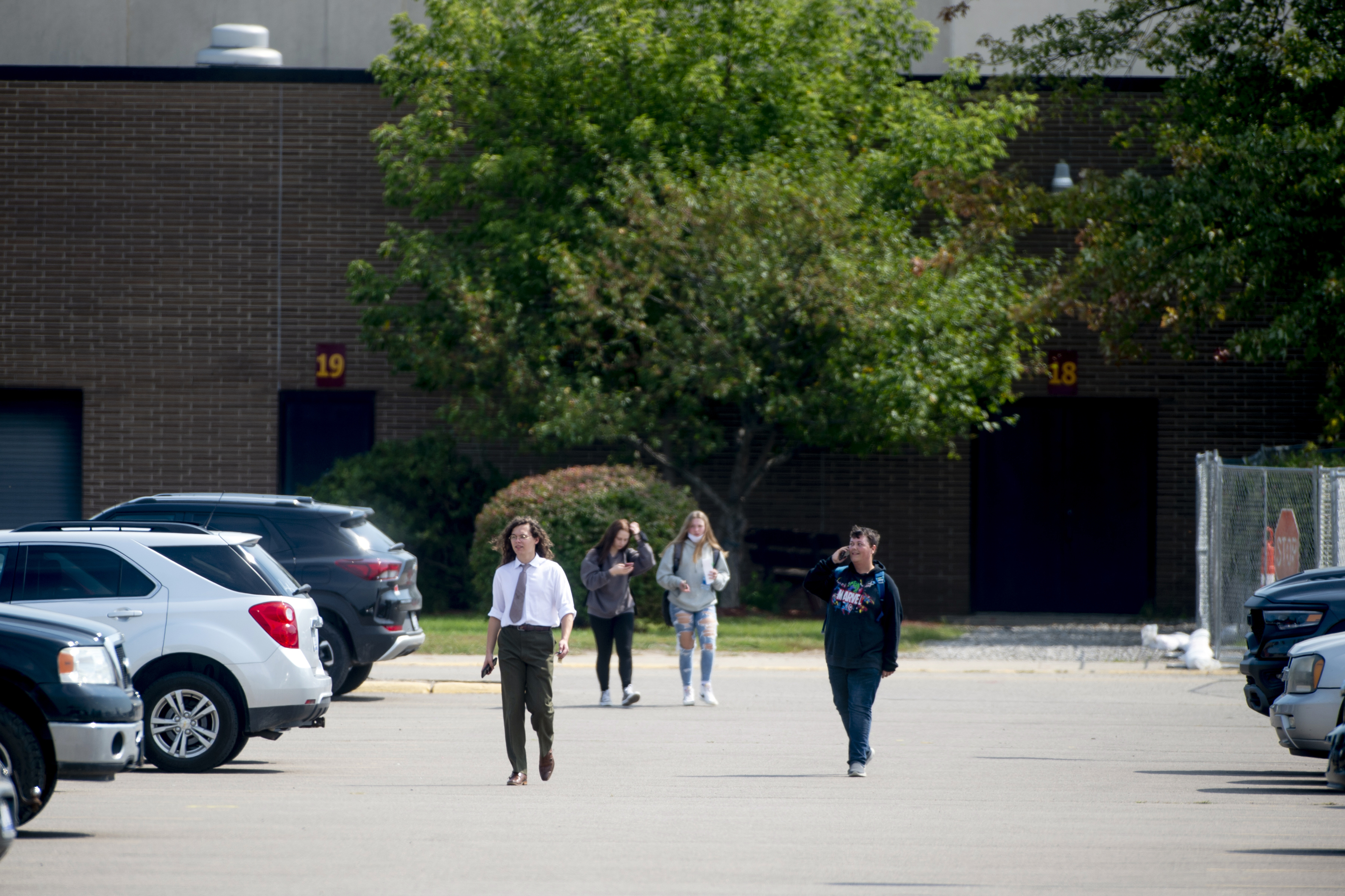 Davison High School on lockdown after alleged gun threat - mlive.com