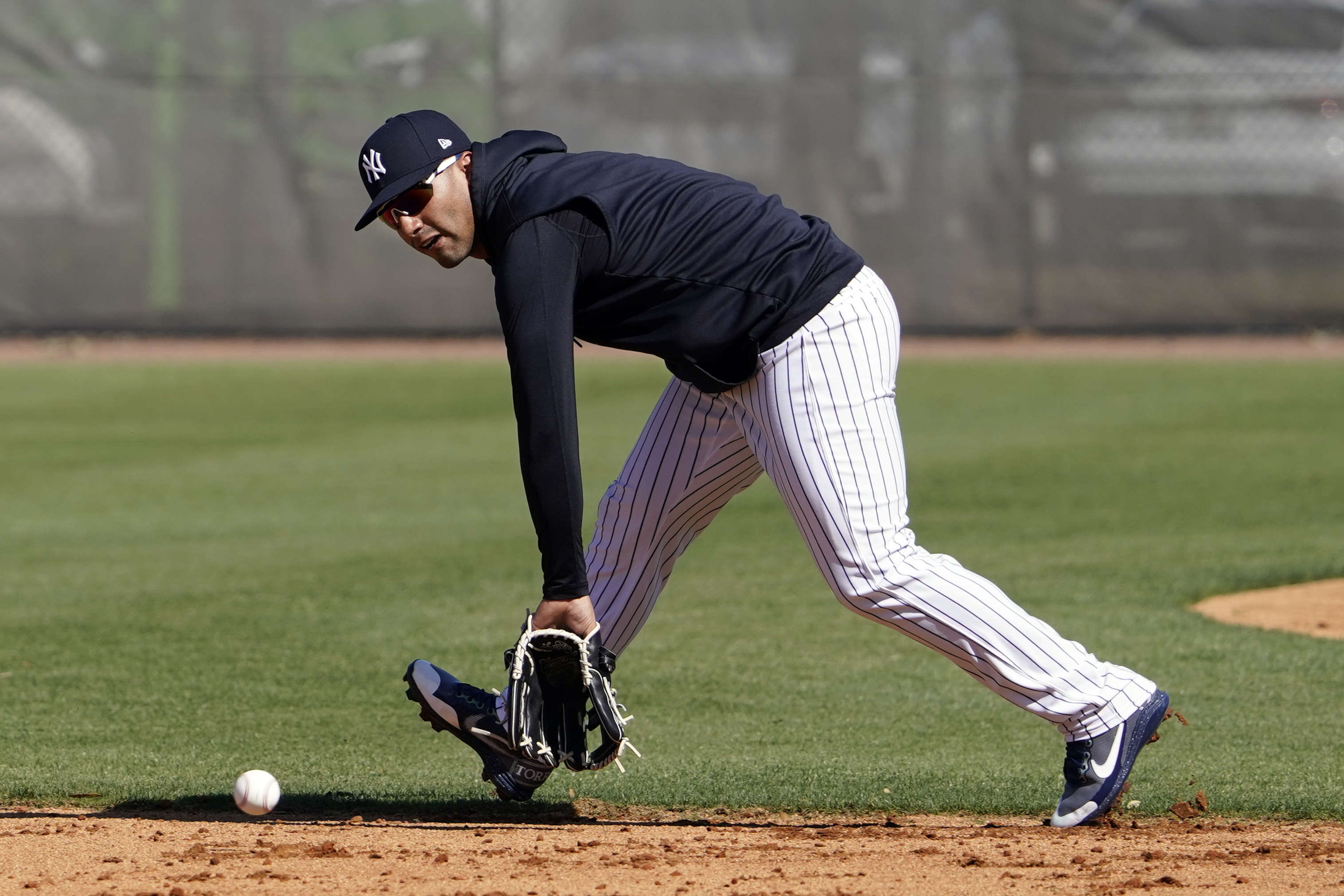 Yankees' Gleyber Torres has a few misplays in the field on Opening