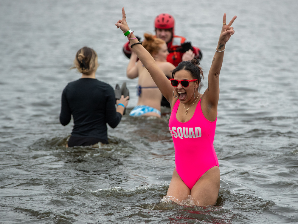 Taking the Polar Plunge into 35 degree water at Pinchot Lake: PHOTOS