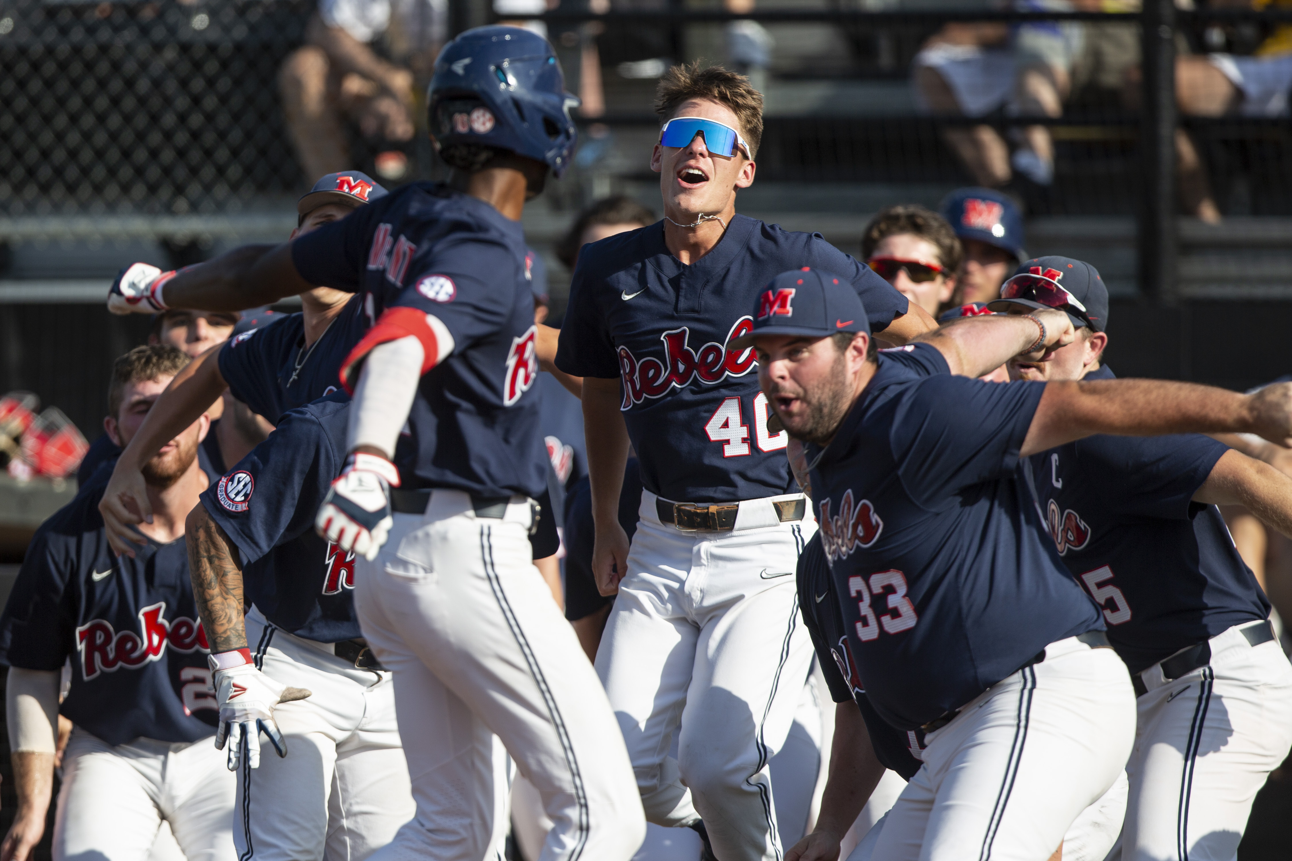 Arkansas-Ole Miss baseball live stream (6/22) How to watch Omaha online, TV, time