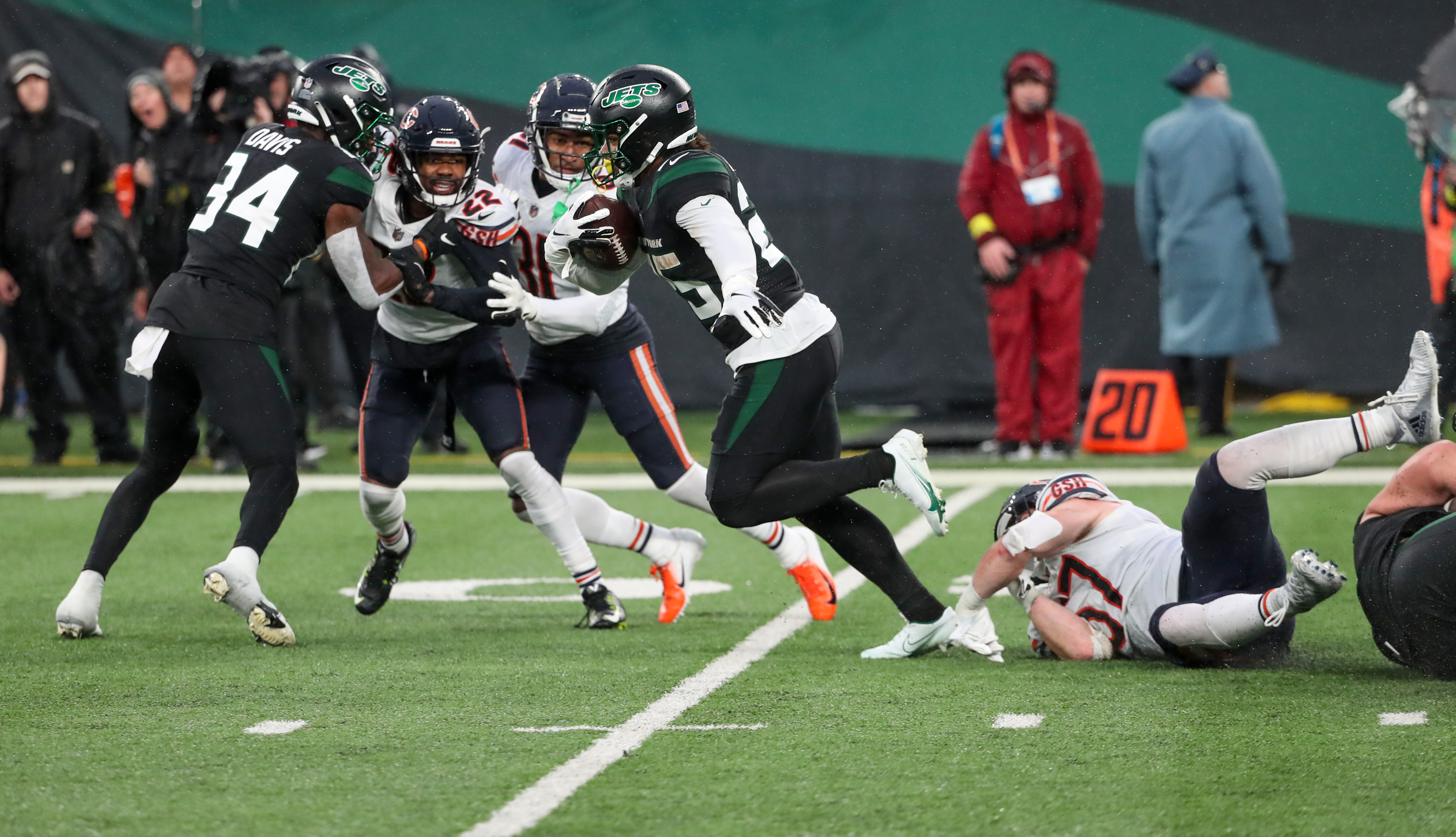 New York Jets running back Zonovan Knight (27) carries the ball against the  Chicago Bears during an NFL football game, Sunday, Nov. 27, 2022, in East  Rutherford, N.J. (AP Photo/Seth Wenig Stock