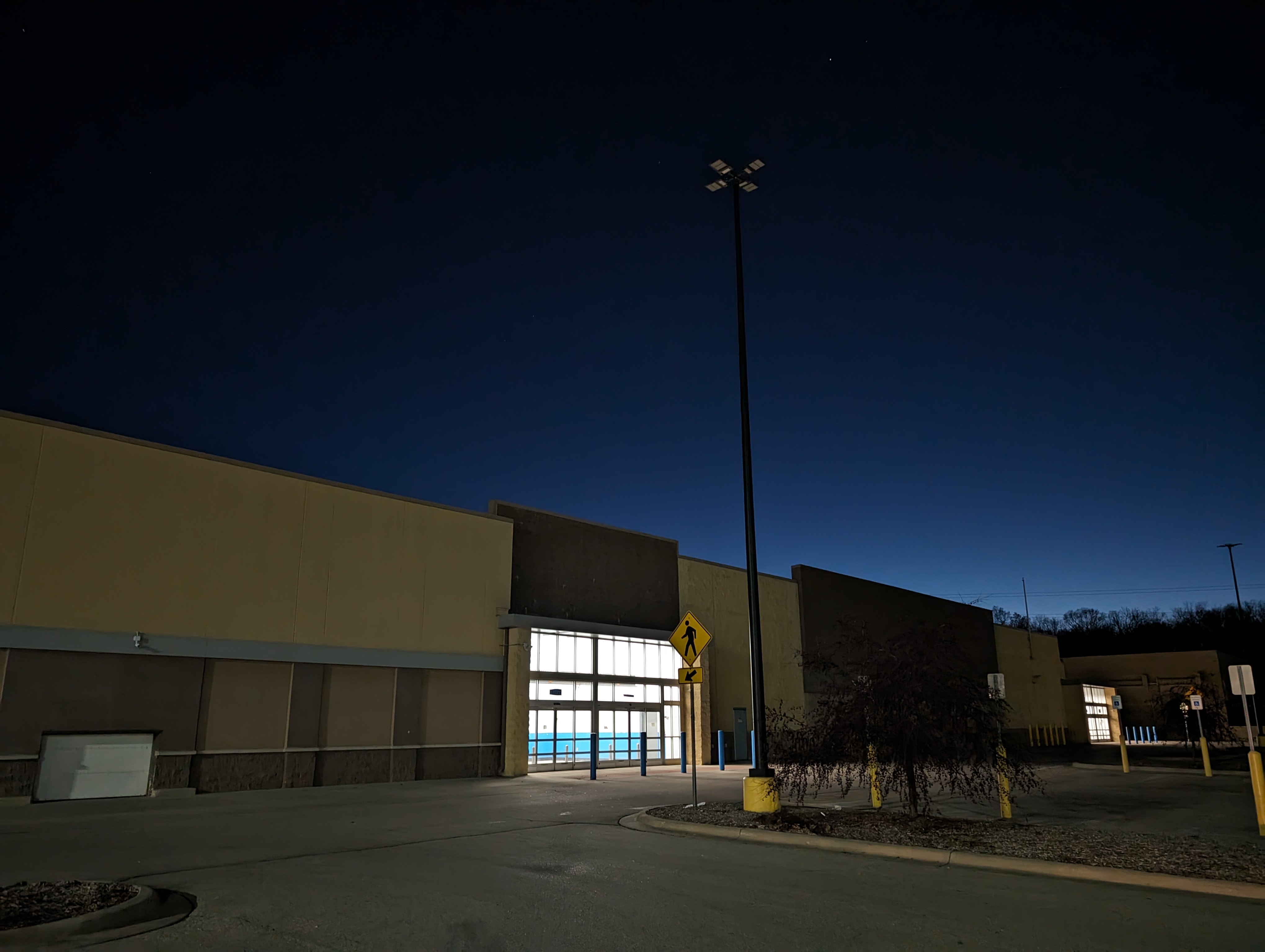 Walmart Supercenter - Big Box Store