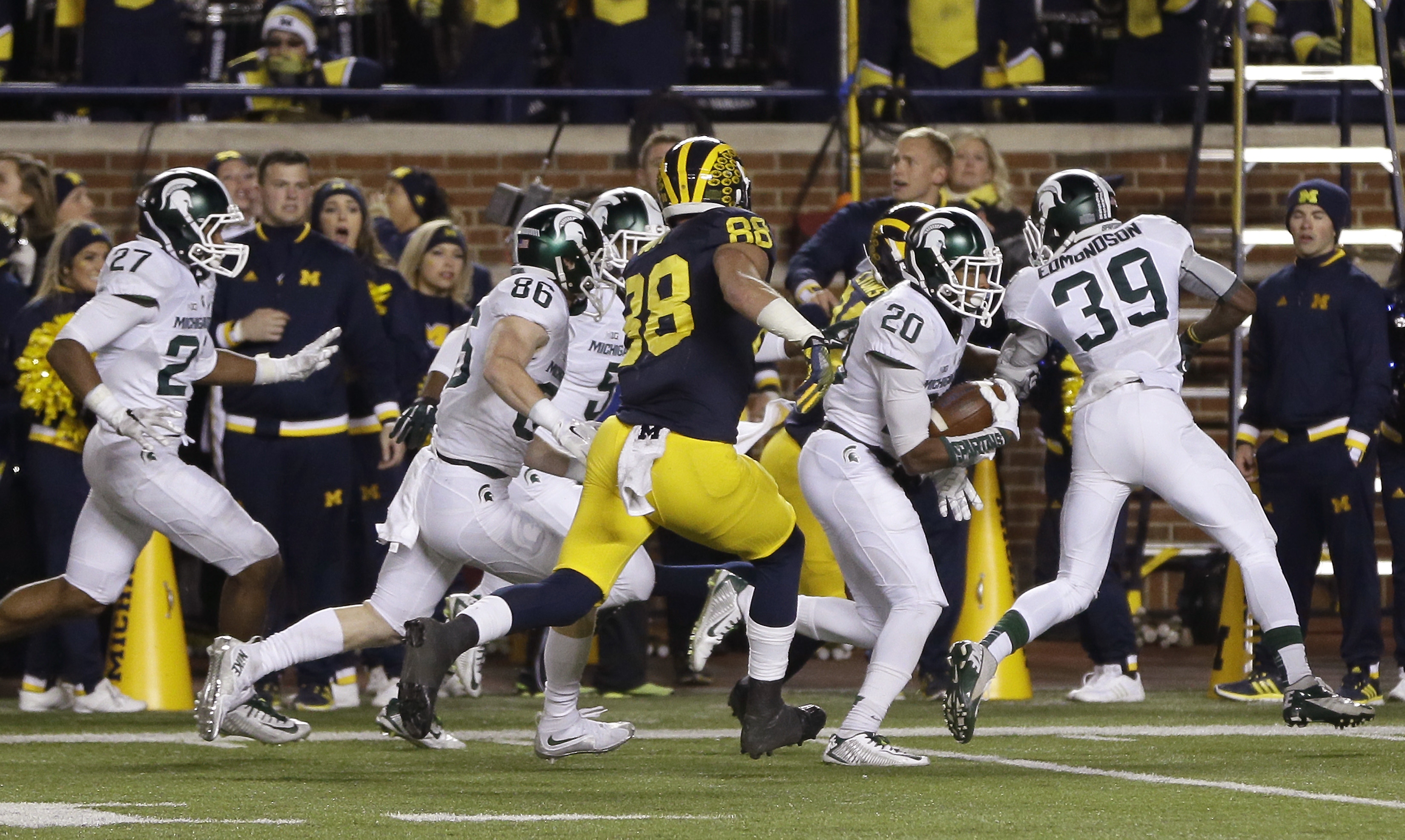 Aidan Hutchinson Understands The Michigan Vs. MSU Rivalry Better Than Most  - Maize&BlueReview