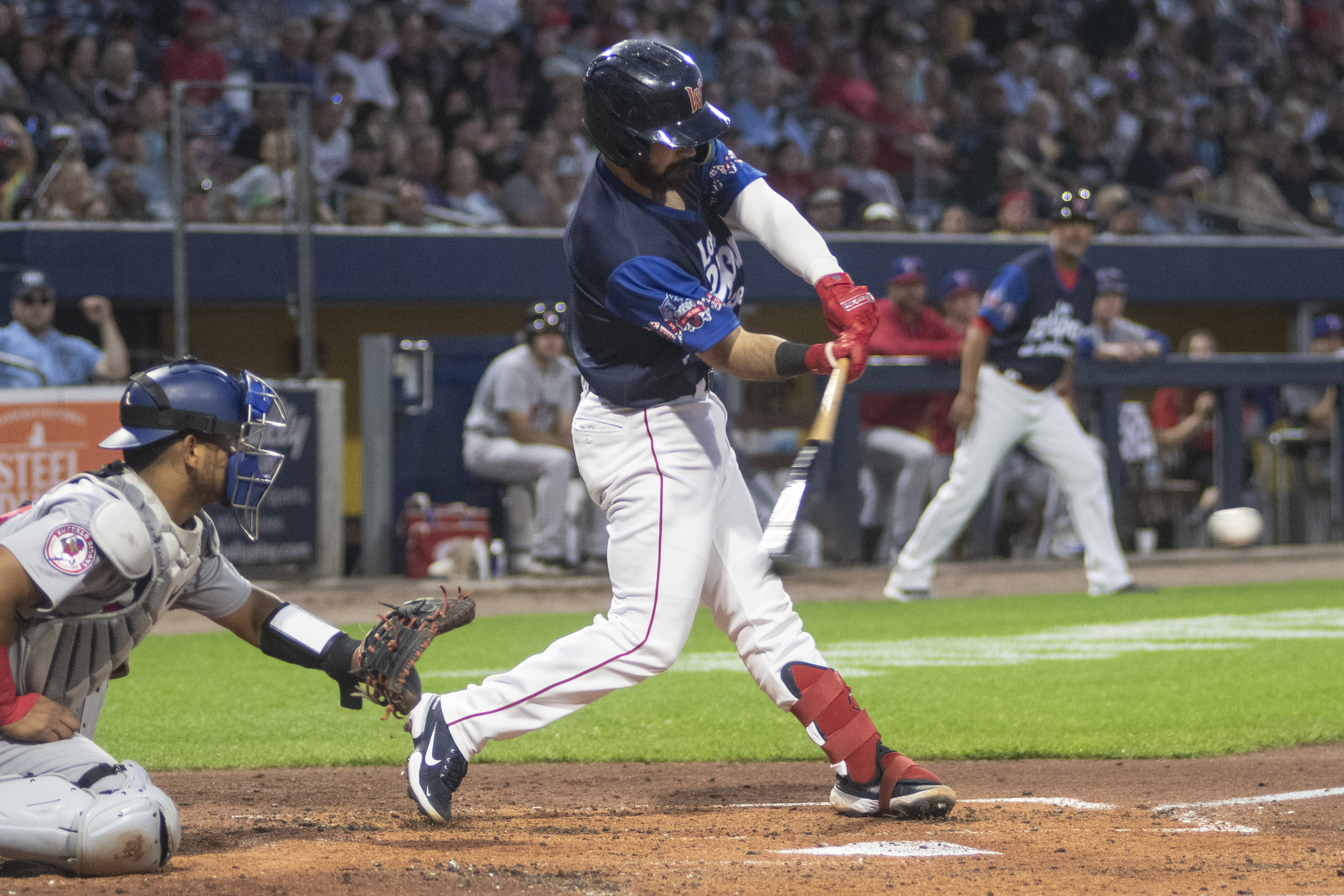 Wong powers Red Sox to second straight win over Blue Jays