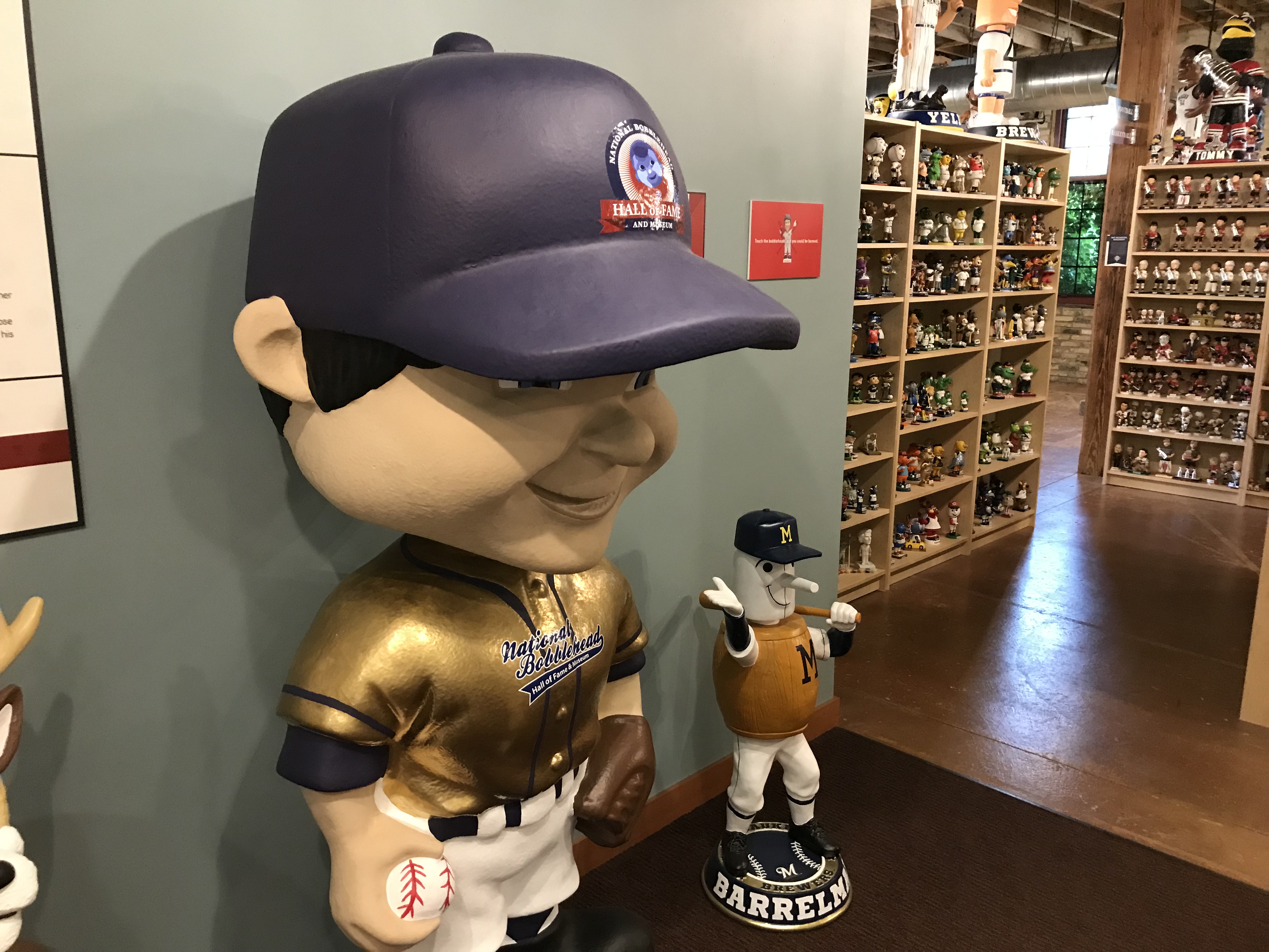 National Bobblehead Museum offers glimpse of sports history, pop