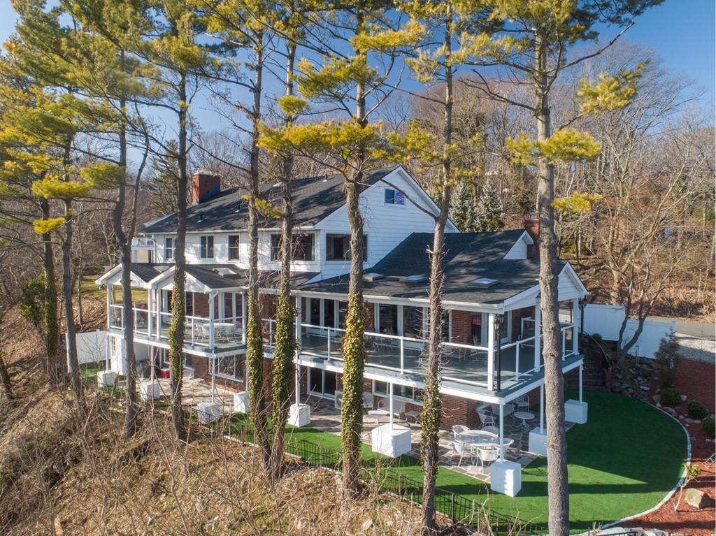 Staten Island Home of the Week Wraparound water views, Emerson Hill, 1.5M