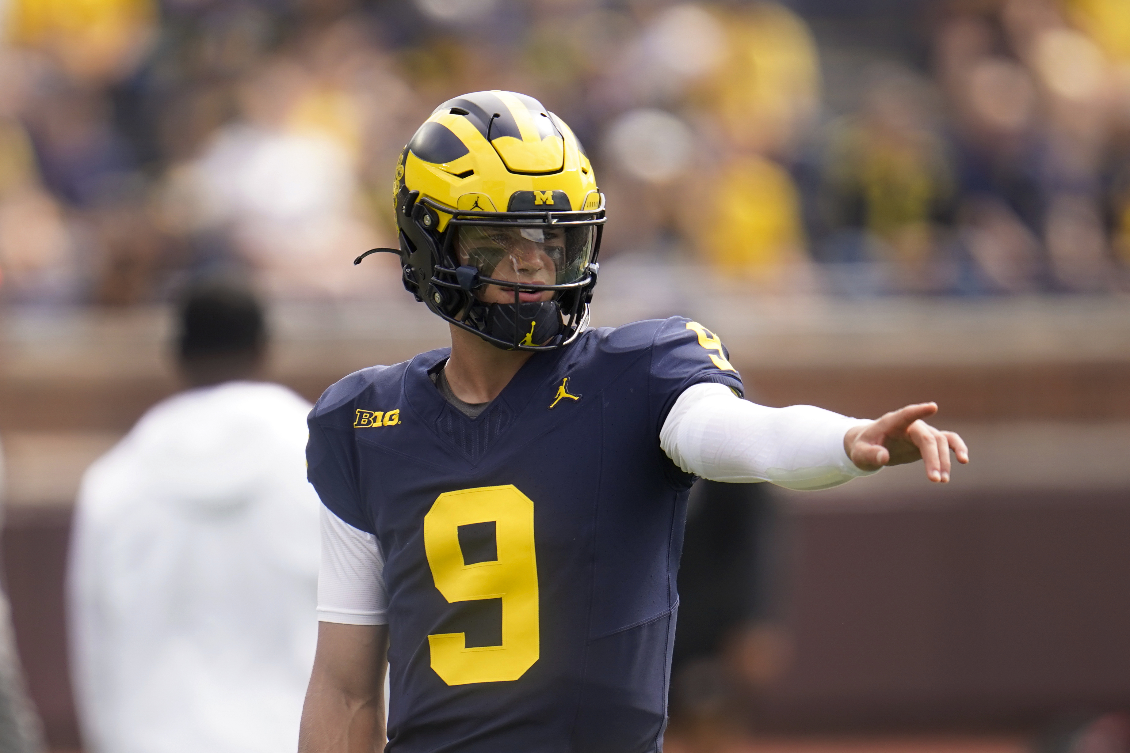 J.J. McCarthy's giving NIL jersey money to Michigan's offensive