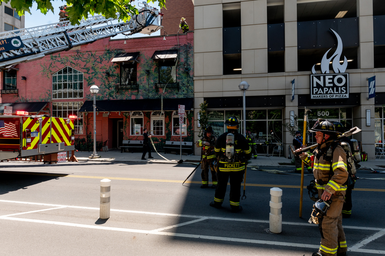 Fire above NeoPapalis Pizza in Ann Arbor leads to evacuation of Z West ...