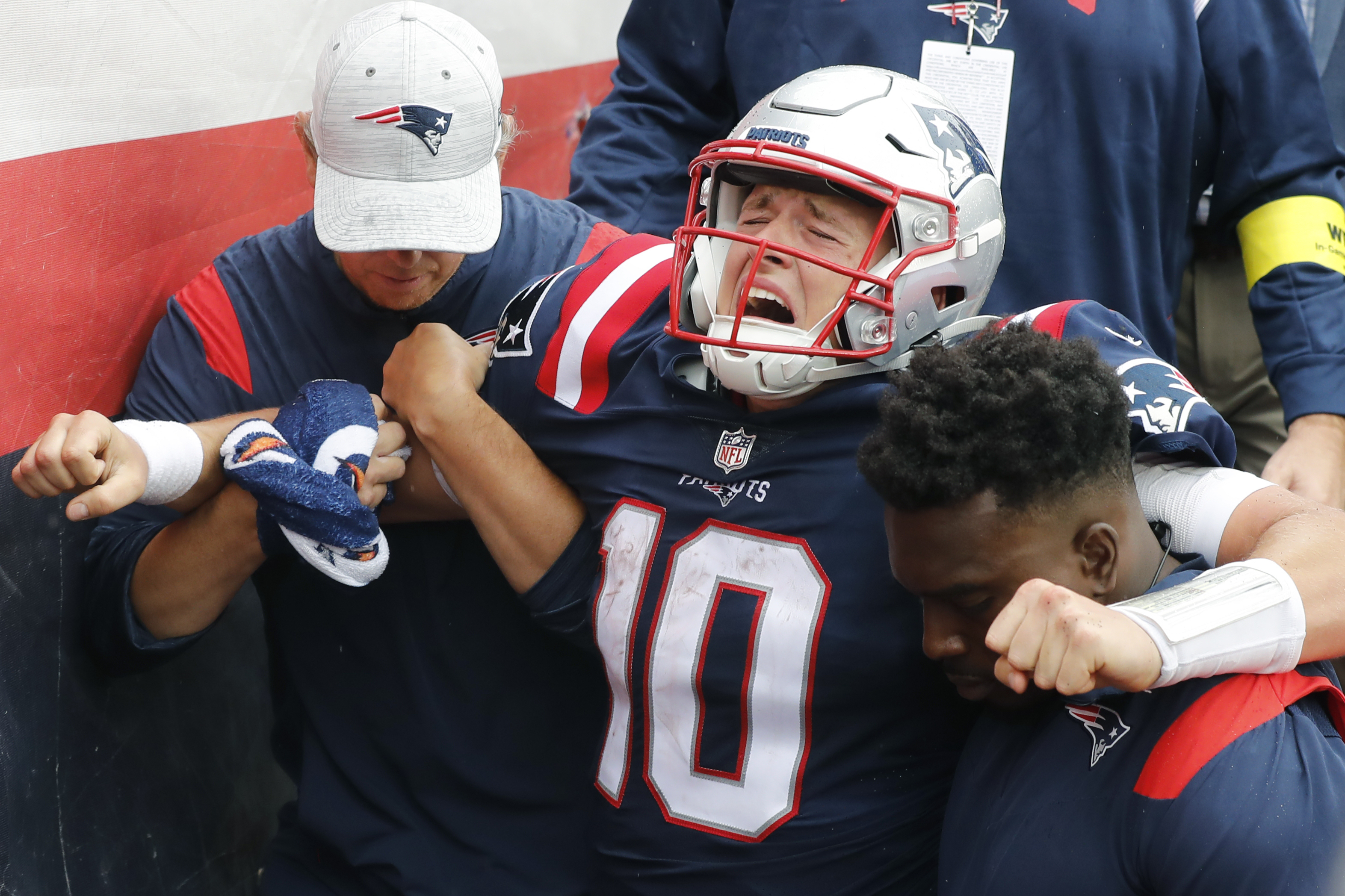 Patriots quarterback Mac Jones continues to show the downside of