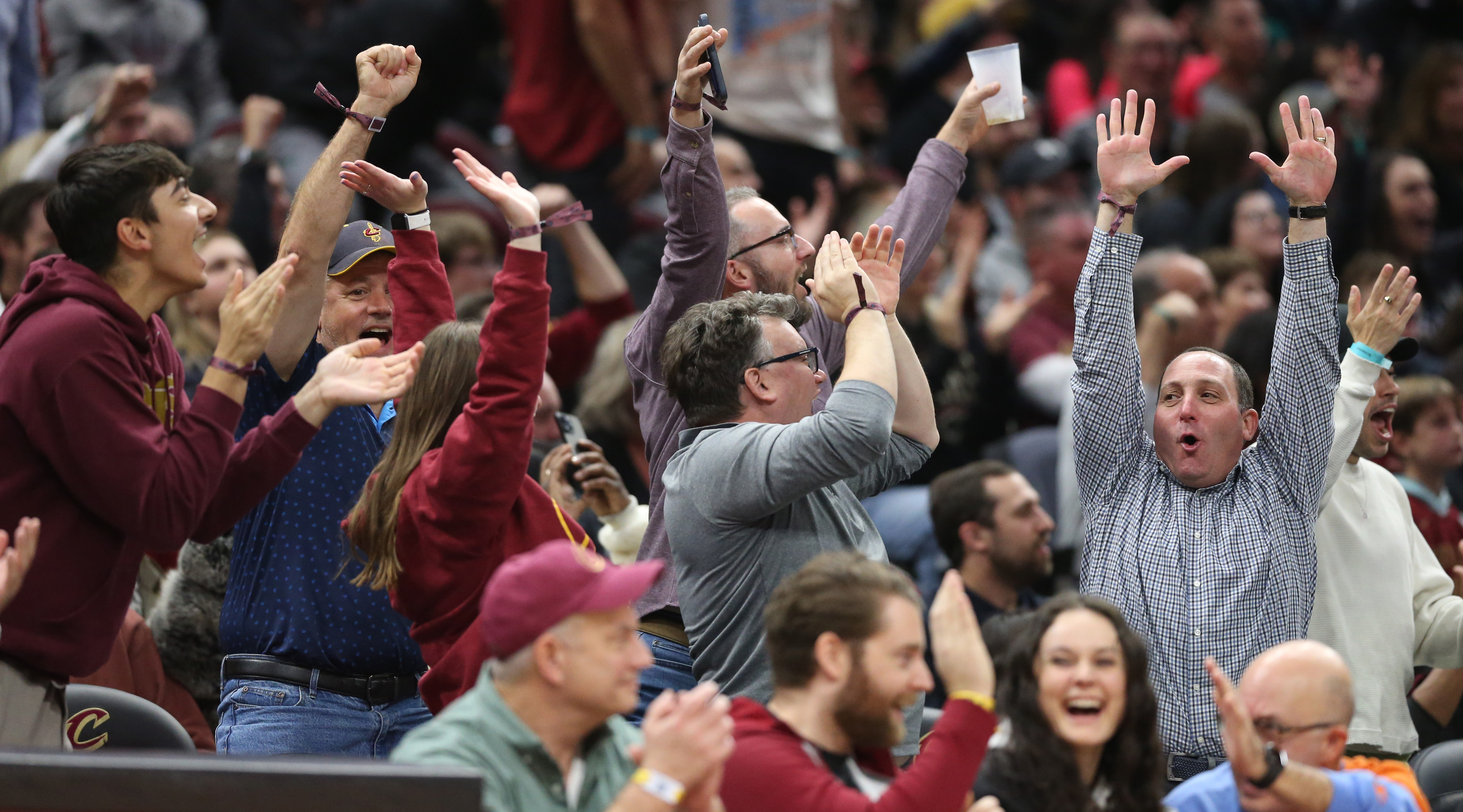 Cleveland Cavaliers vs. Golden State Warriors, November 8, 2024