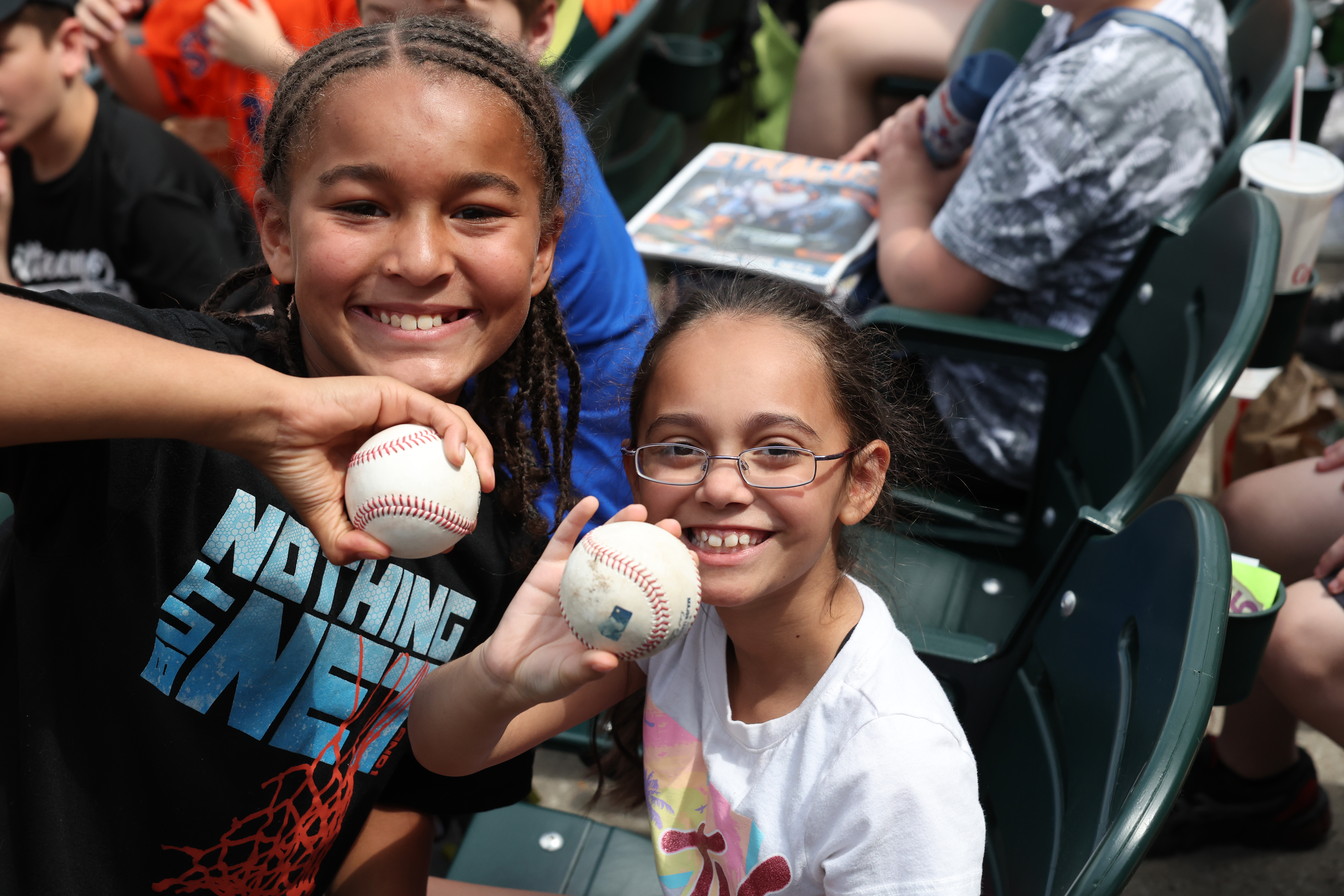 Syracuse Mets host garage sale Friday