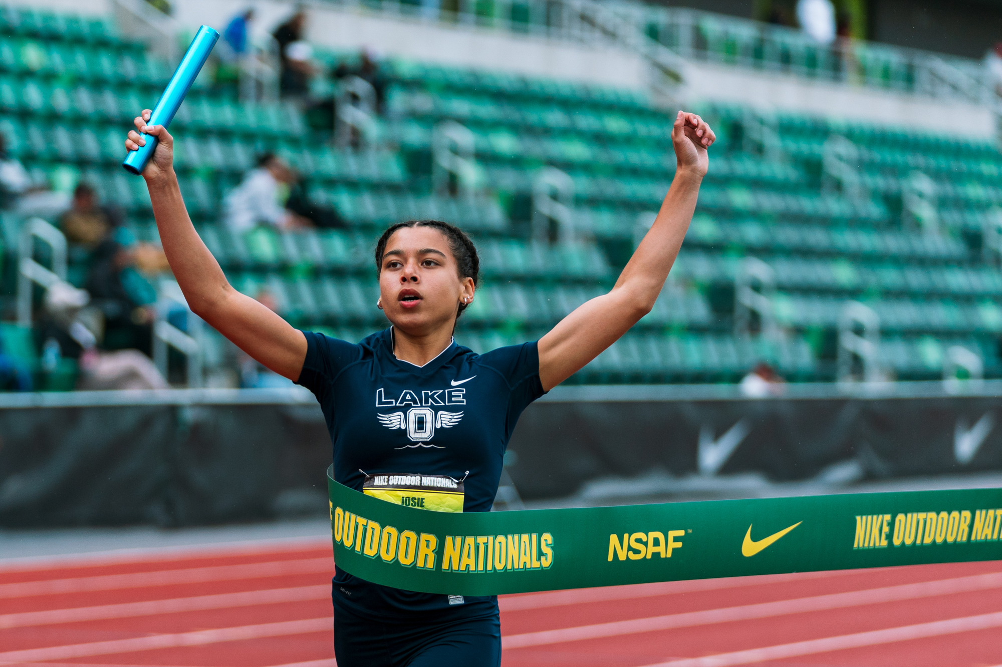 Lake Oswego girls take gold in the with another new state record at Nike Outdoor Nationals -