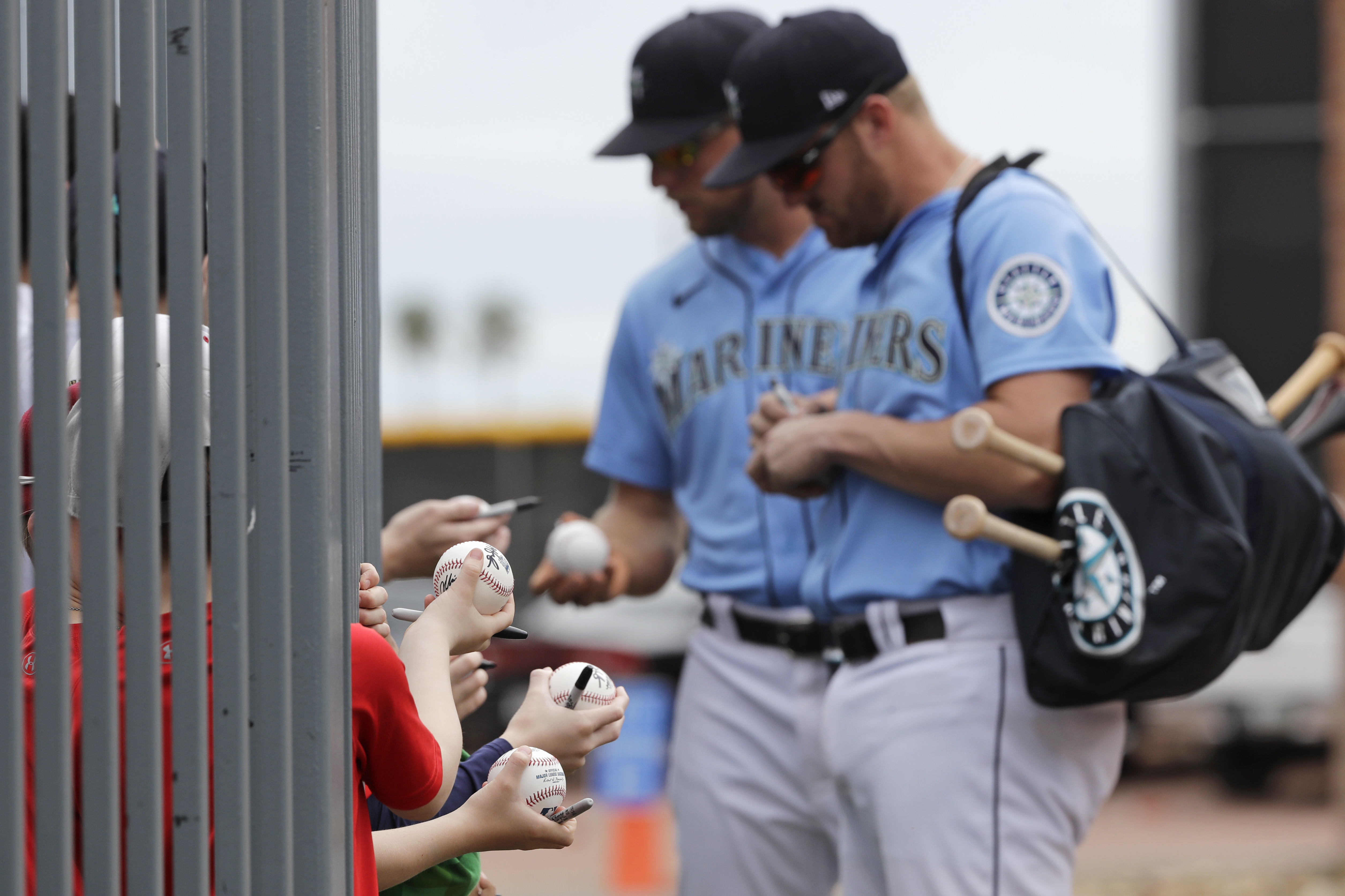 Seattle Mariners shutter spring training operations amid coronavirus  pandemic 