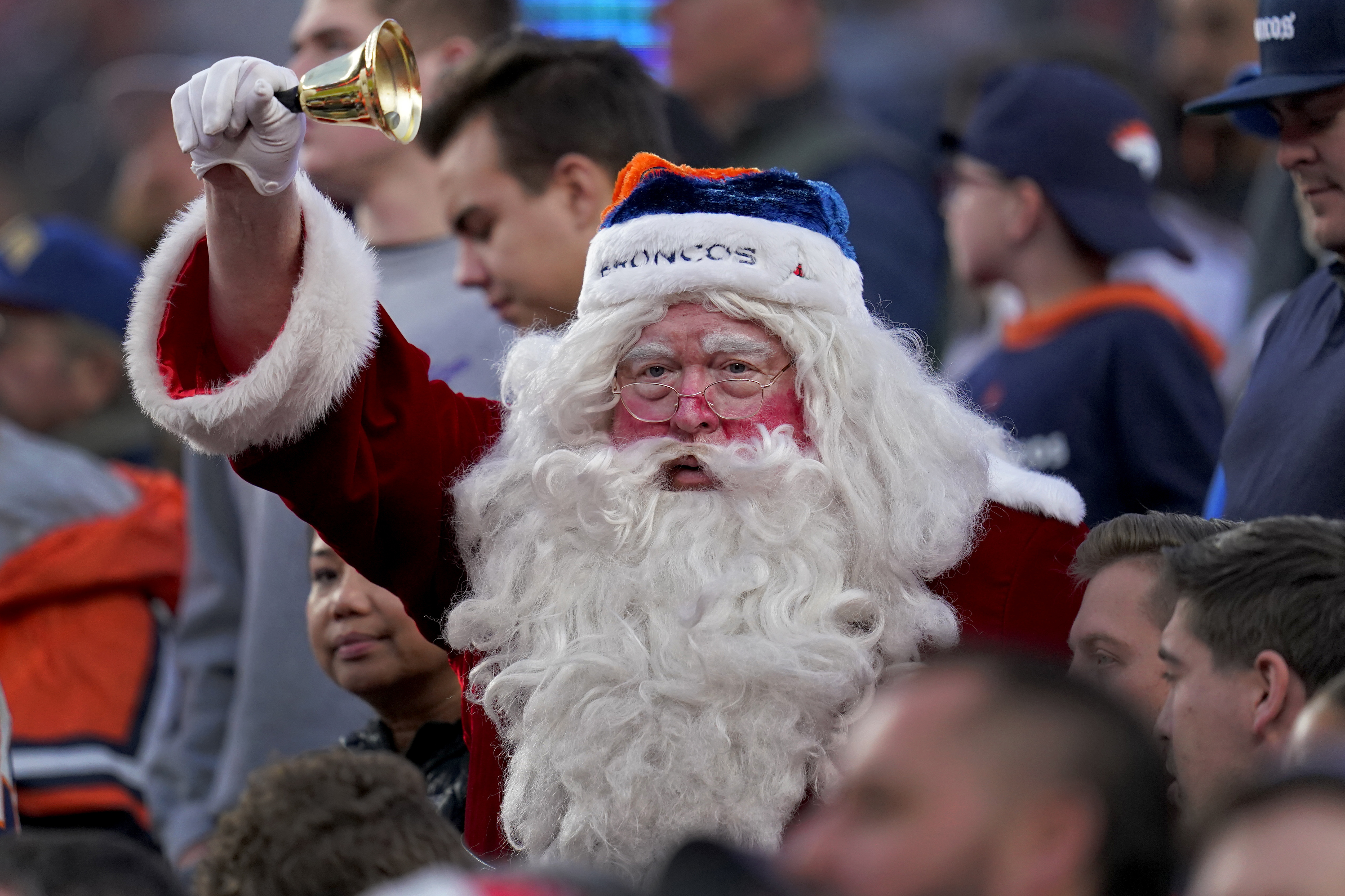 NFL Week 16 Best Bets For Christmas: Santa Brady shows out