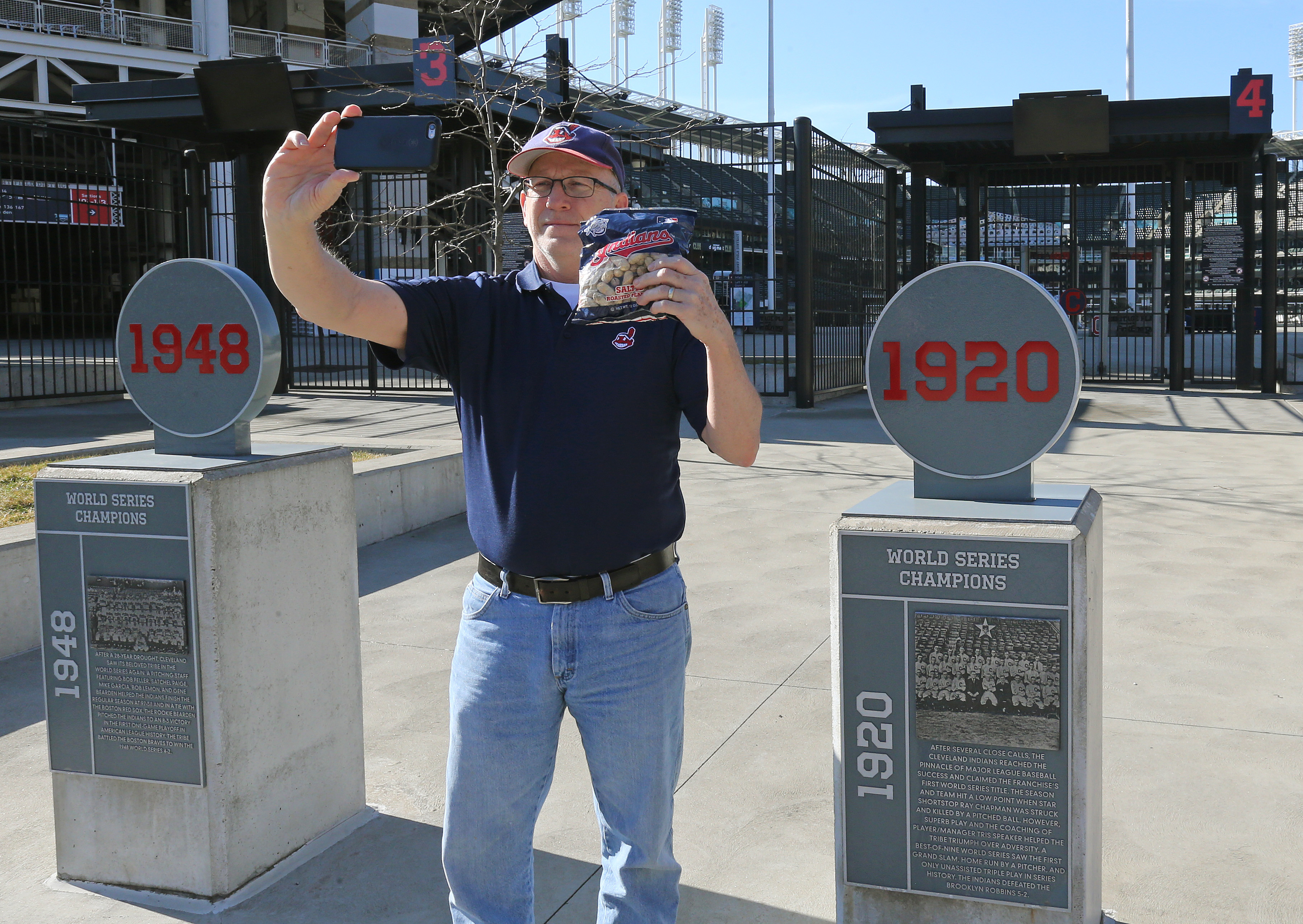 Indians, fans remember Bob Feller - Deseret News