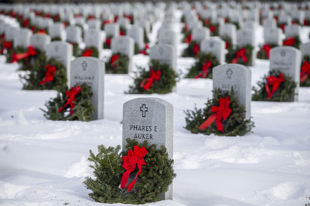 Wreaths Across America honor veterans - pennlive.com