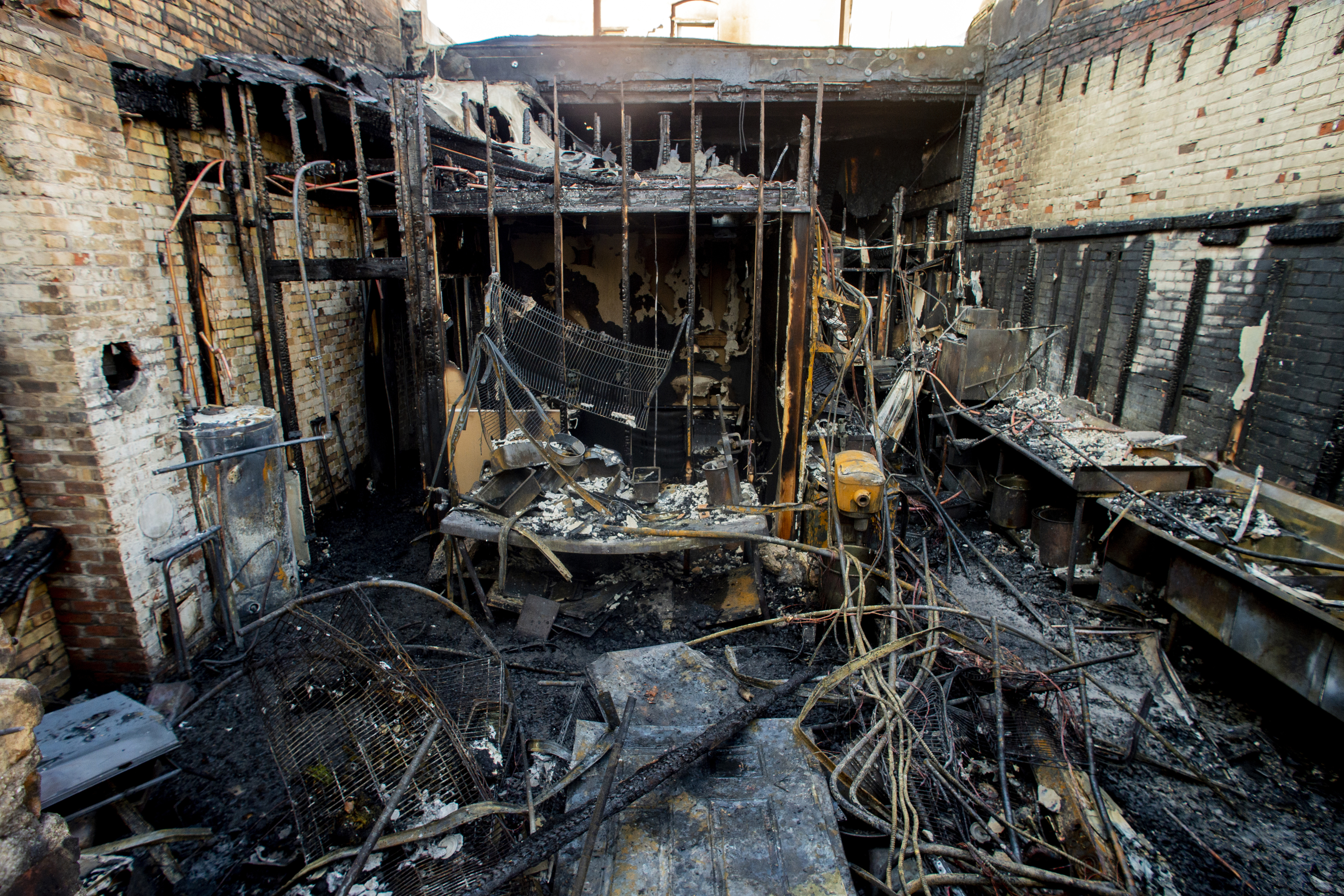 Overnight fire ravages Lula's Louisiana Cookhouse in Owosso, officials ...