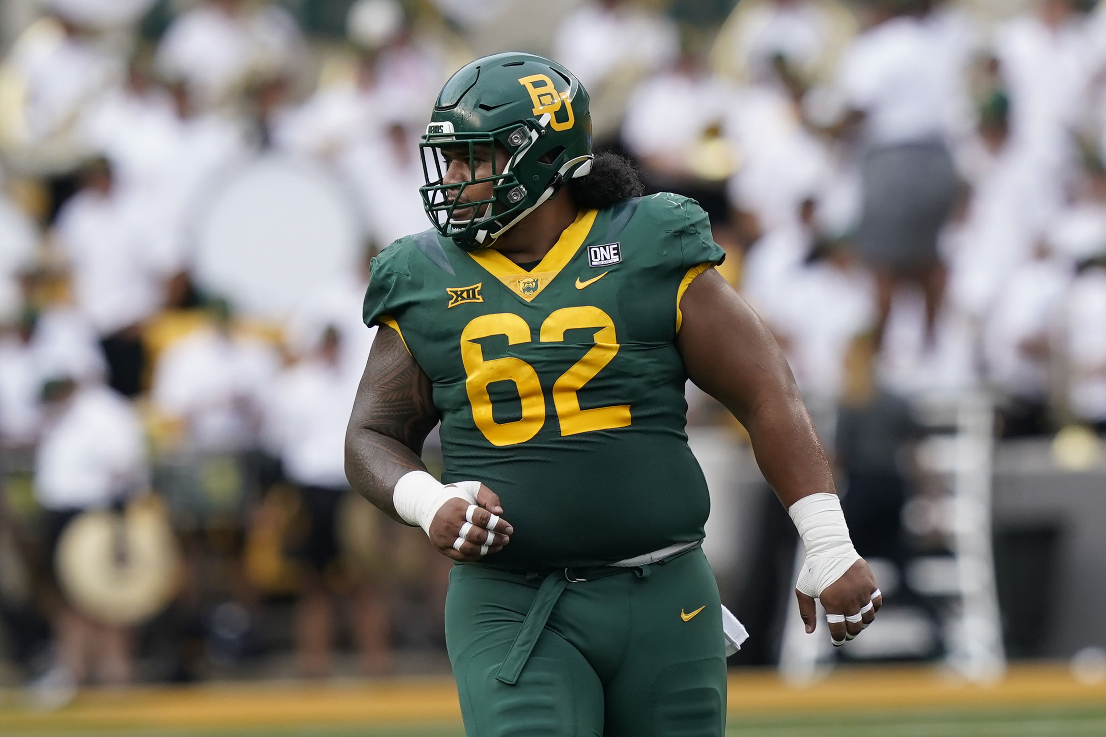 Browns select DT Siaki Ika at 98 in the 3rd round of the 2023 NFL Draft 