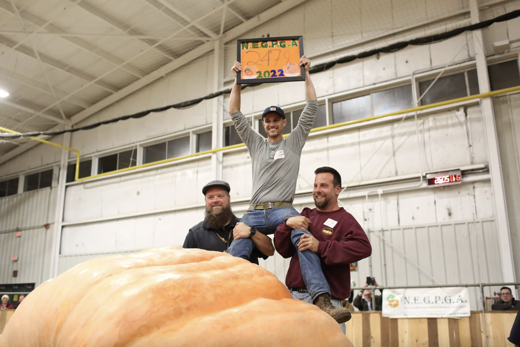 Topsfield Fair Giant Pumpkin Weigh-off 2022 - masslive.com