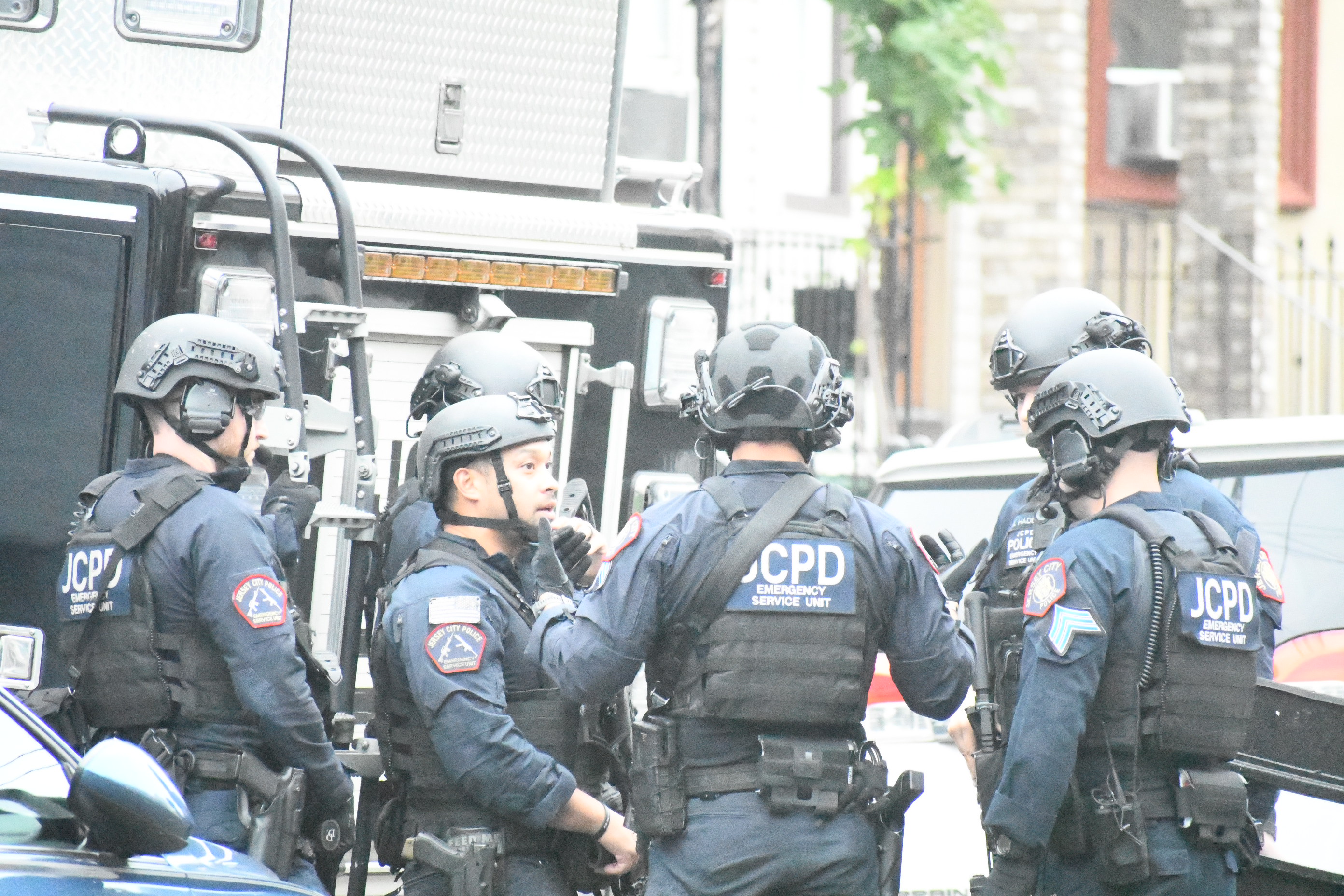 Jersey City police track down shooting suspect, Oct. 13, 2022