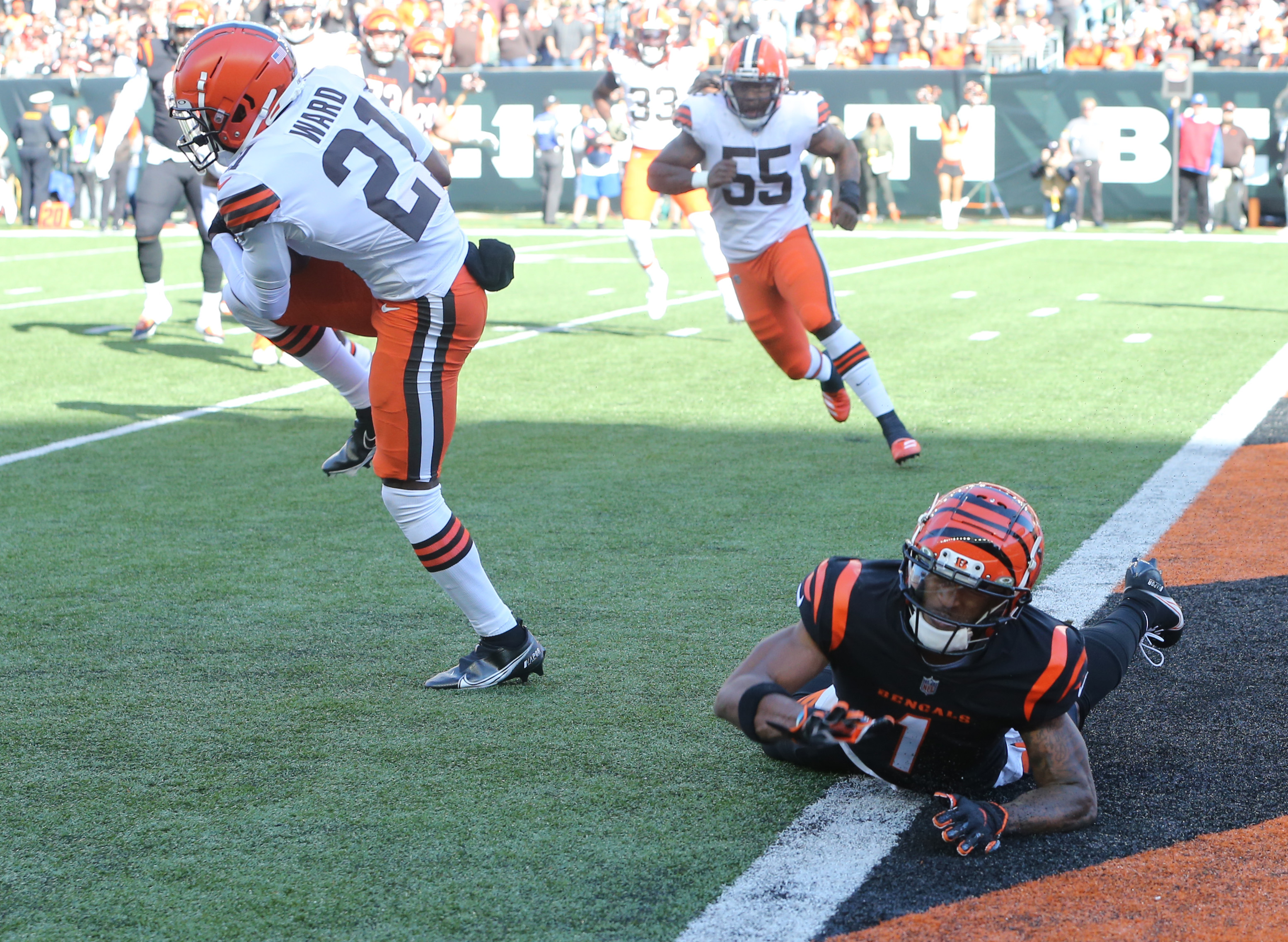 Denzel Ward Cleveland Browns Game-Used #21 White Jersey vs. Cincinnati  Bengals on December 11 2022