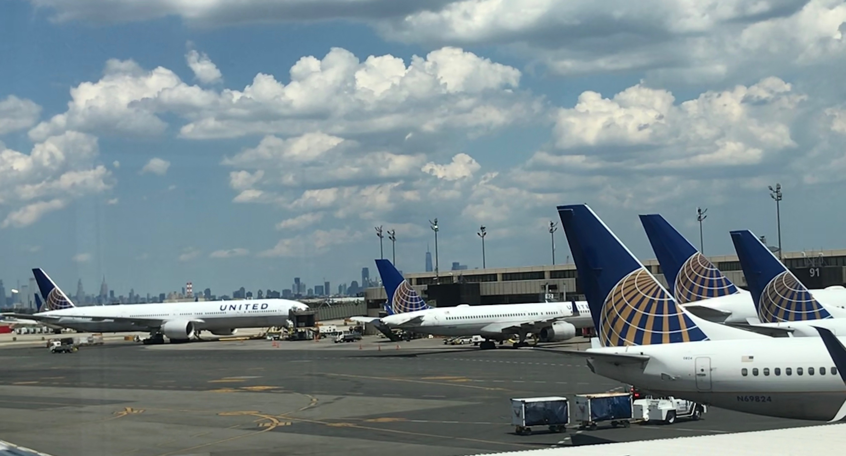 United Buying New Planes Creating Jobs In N J As More People Are Traveling Again Nj Com