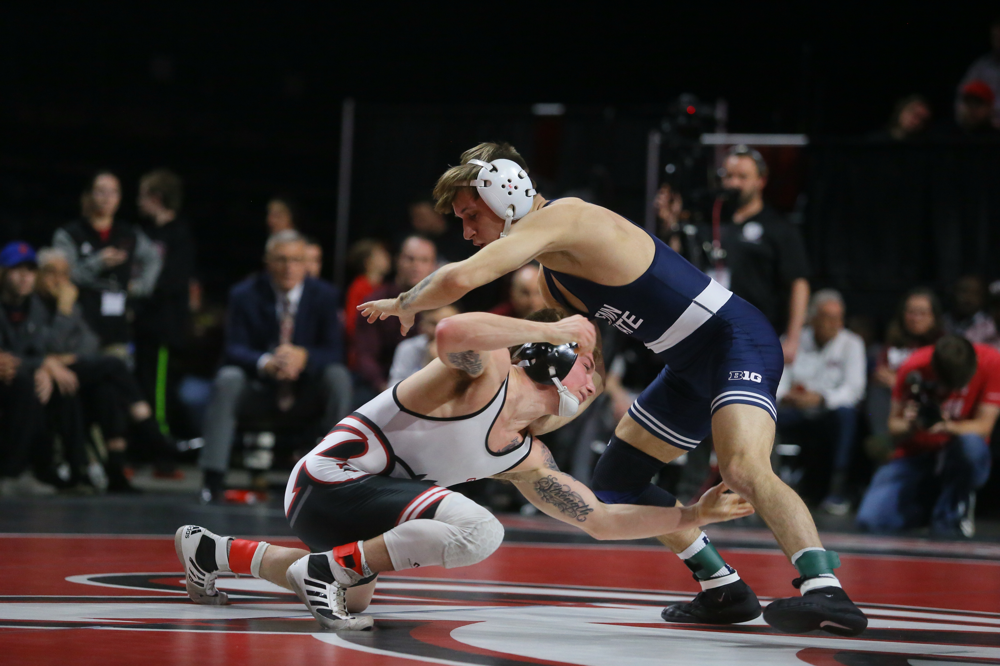 Who leads N.J. wrestling in pins and other bonus-point wins? Here's our  data 