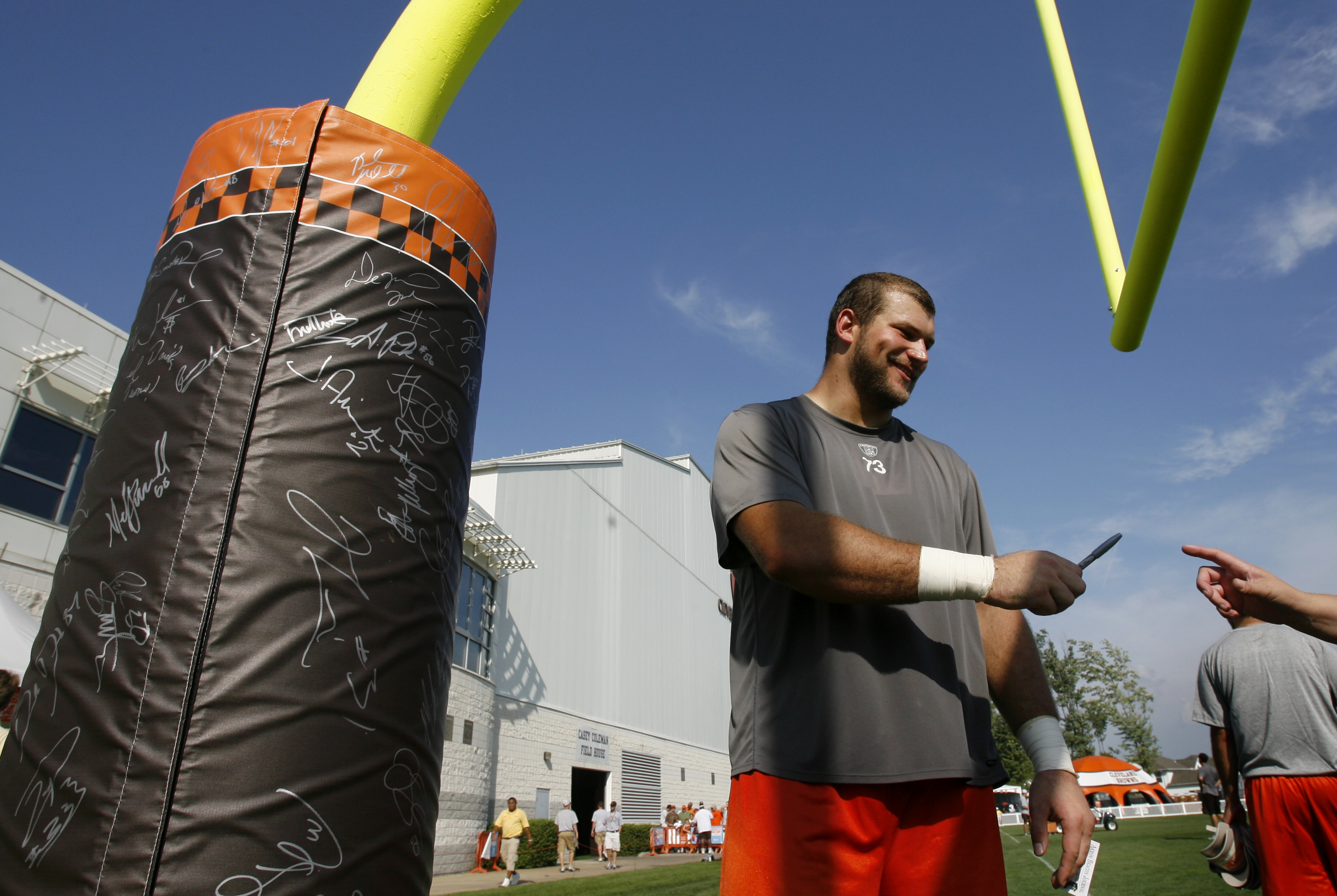 Doug Dieken: Joe Thomas made Hall of Fame despite bad Browns