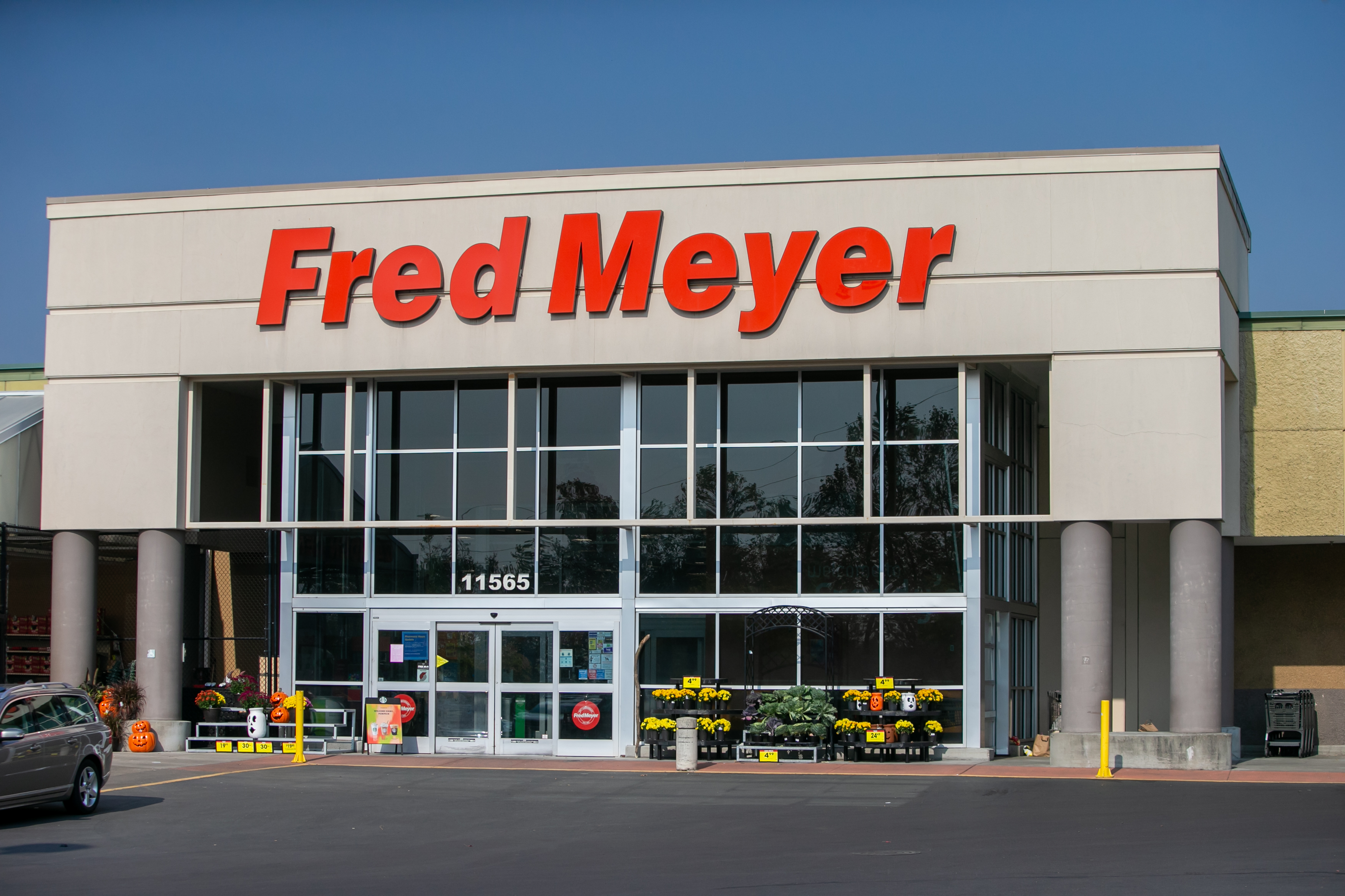 Fred Meyer Engages Converge Retail