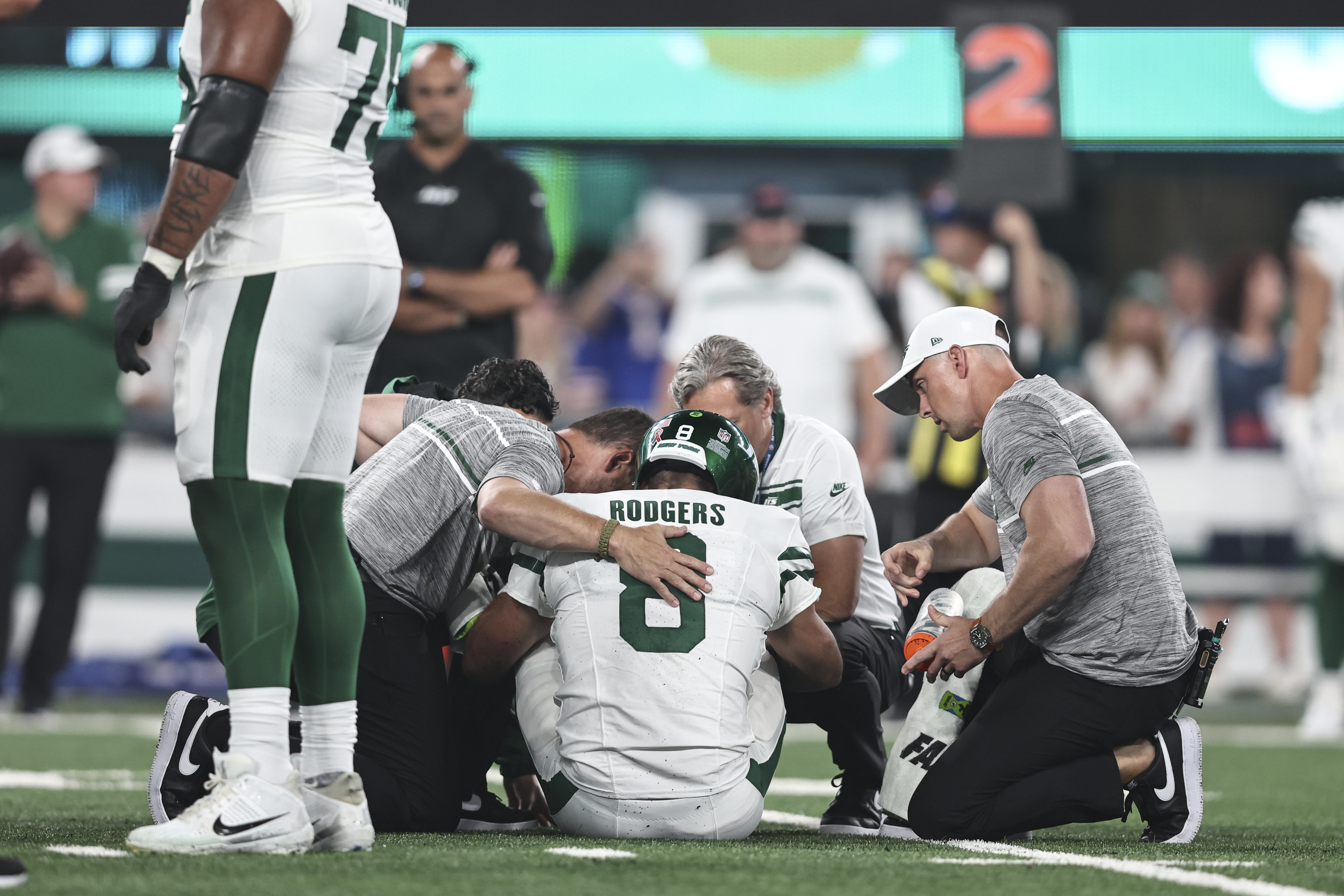 Jets' Aaron Rodgers says he 'will rise yet again' in first comments since  season-ending injury