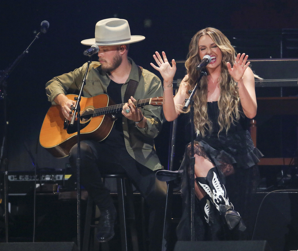 Carly Pearce on divorcing fellow country singer: 'Knew the night I got  married that I shouldn't have' - pennlive.com