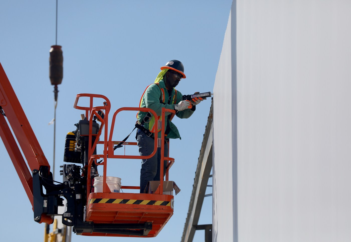 Amid worker shortage, which high-paying jobs don't require a college  degree? - silive.com