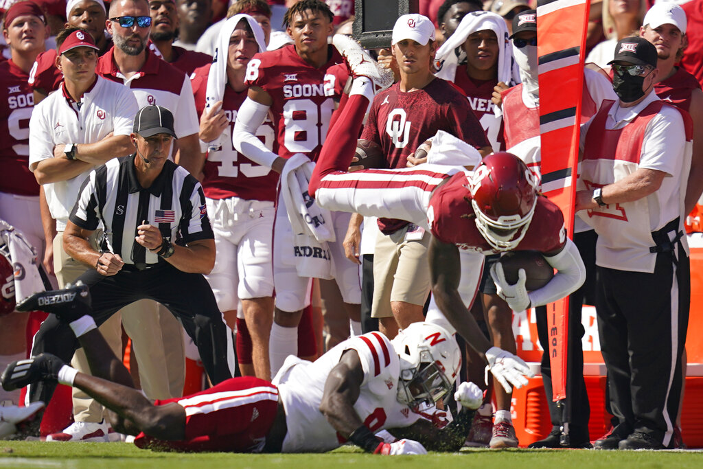 Browns draft Oklahoma WR Mike Woods II with the No. 202 overall pick in the  6th round 