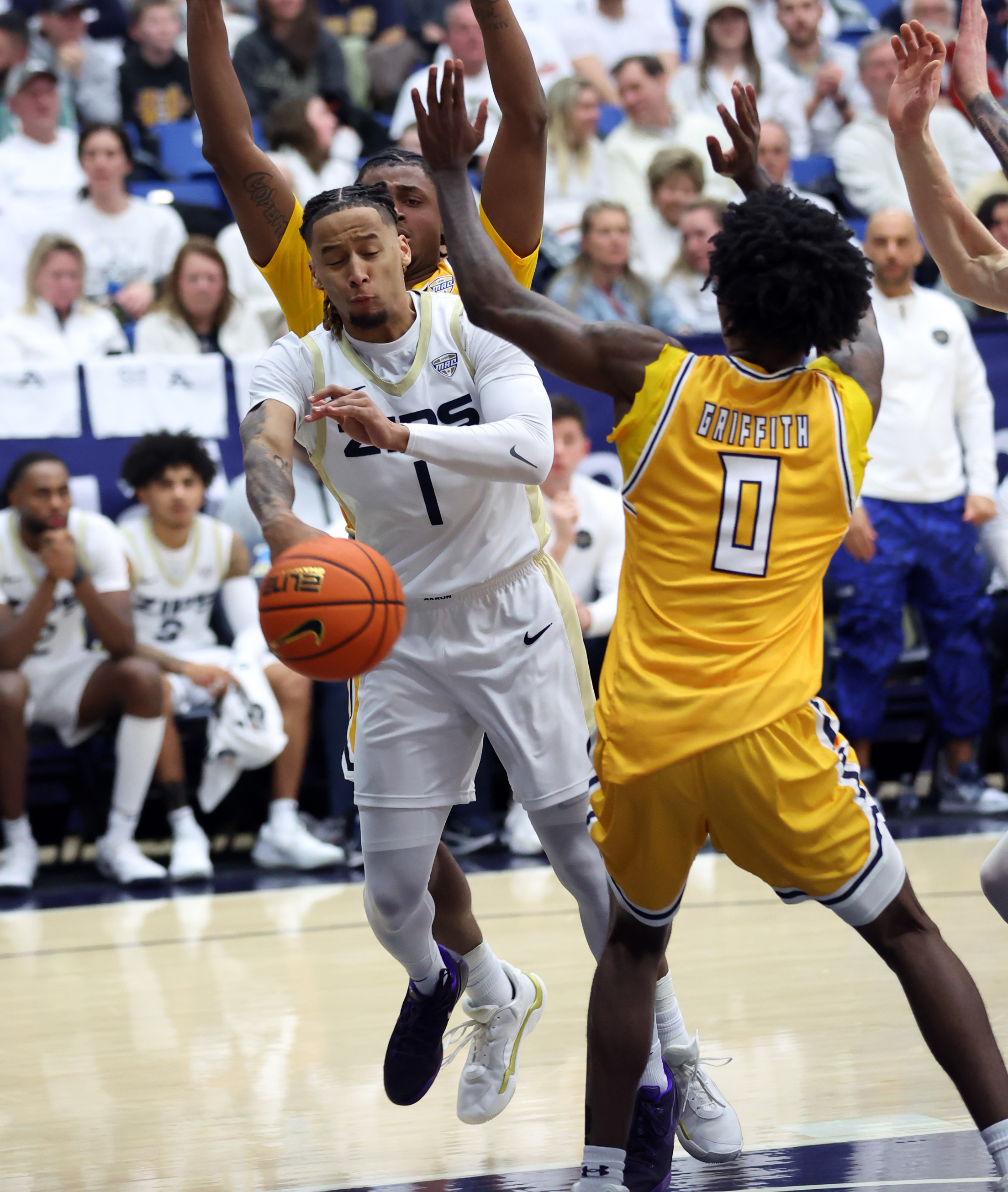 College basketball: Akron Zips vs. Kent State Golden Flashes, January ...