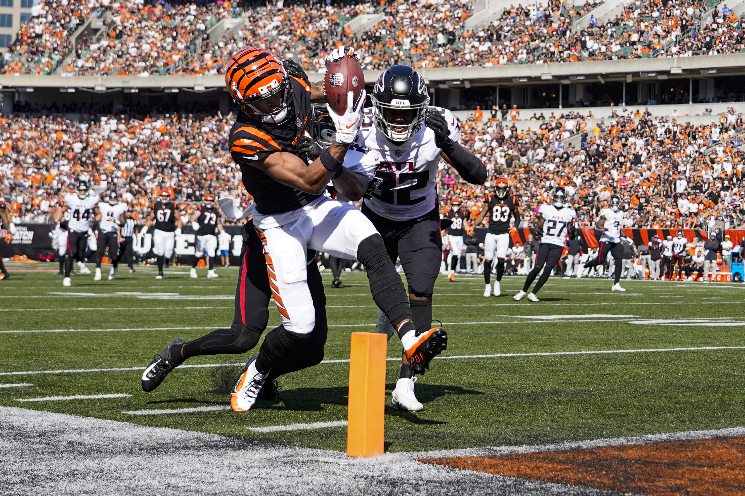 Numbers show new-look Bengals offensive line had off day in Cleveland