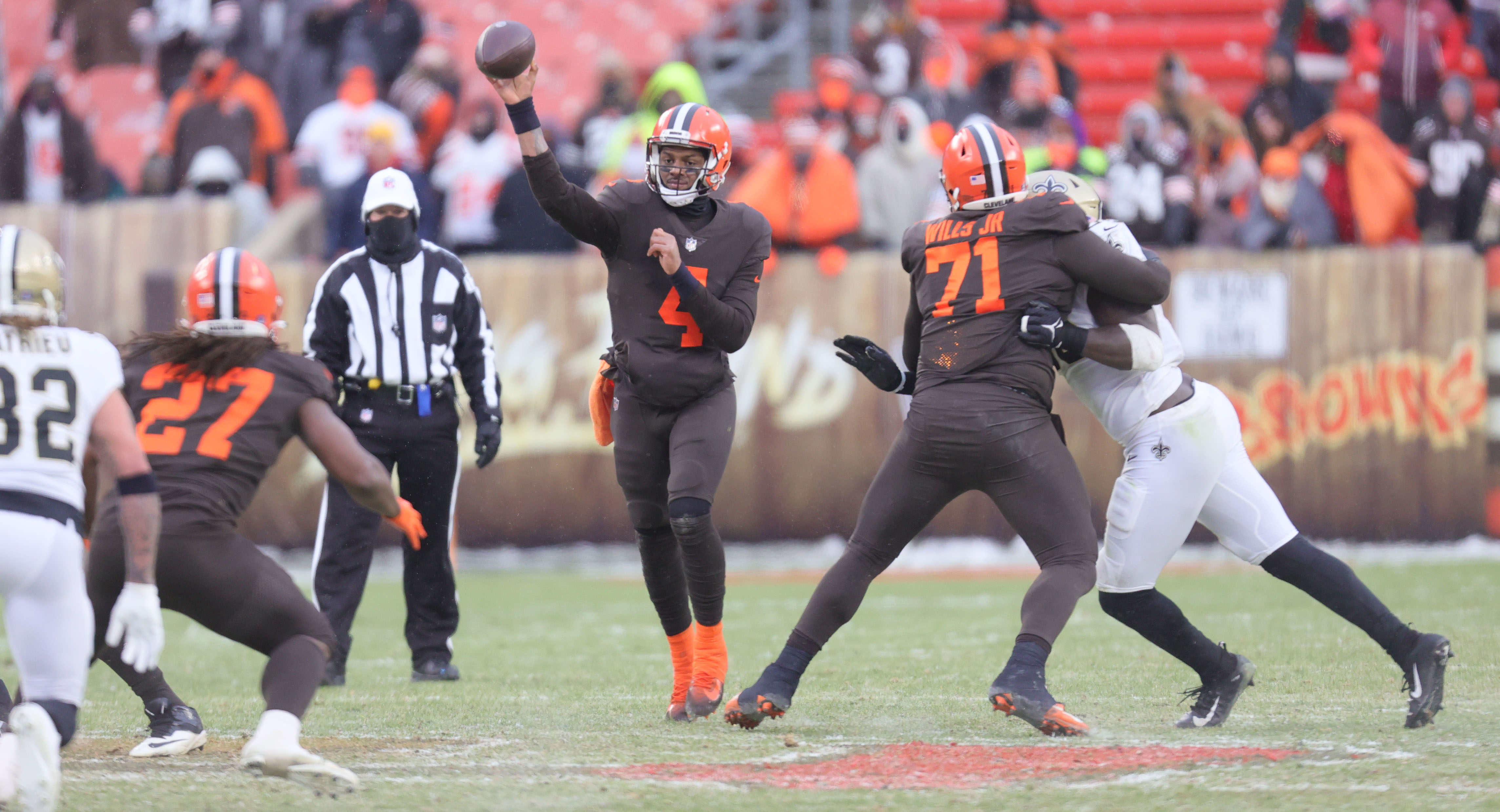 Browns, Saints set to battle each other, frigid elements